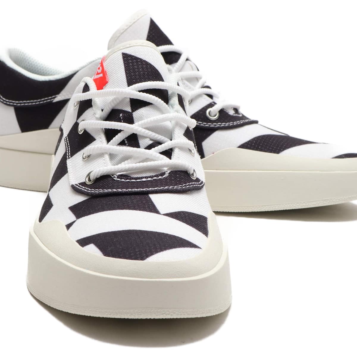 JORDAN BRAND JORDAN WESTBROOK 0.3  WHITE/BRIGHT CRIMSON-BLACK-SAIL 18HO-Iの画像