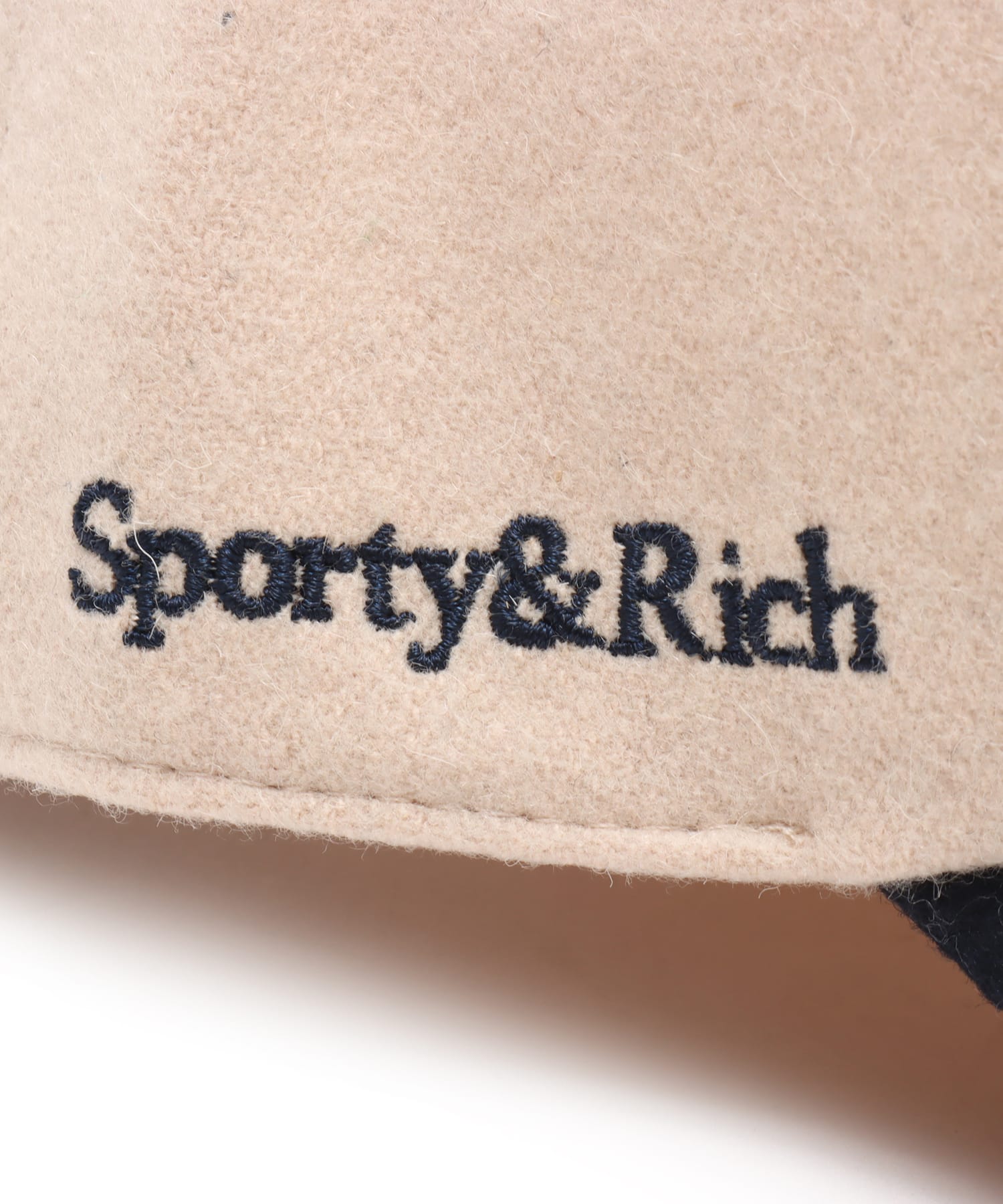 SPORTY＆RICH Yankees Serif Wool Hat Ecru/Dark Navyの画像