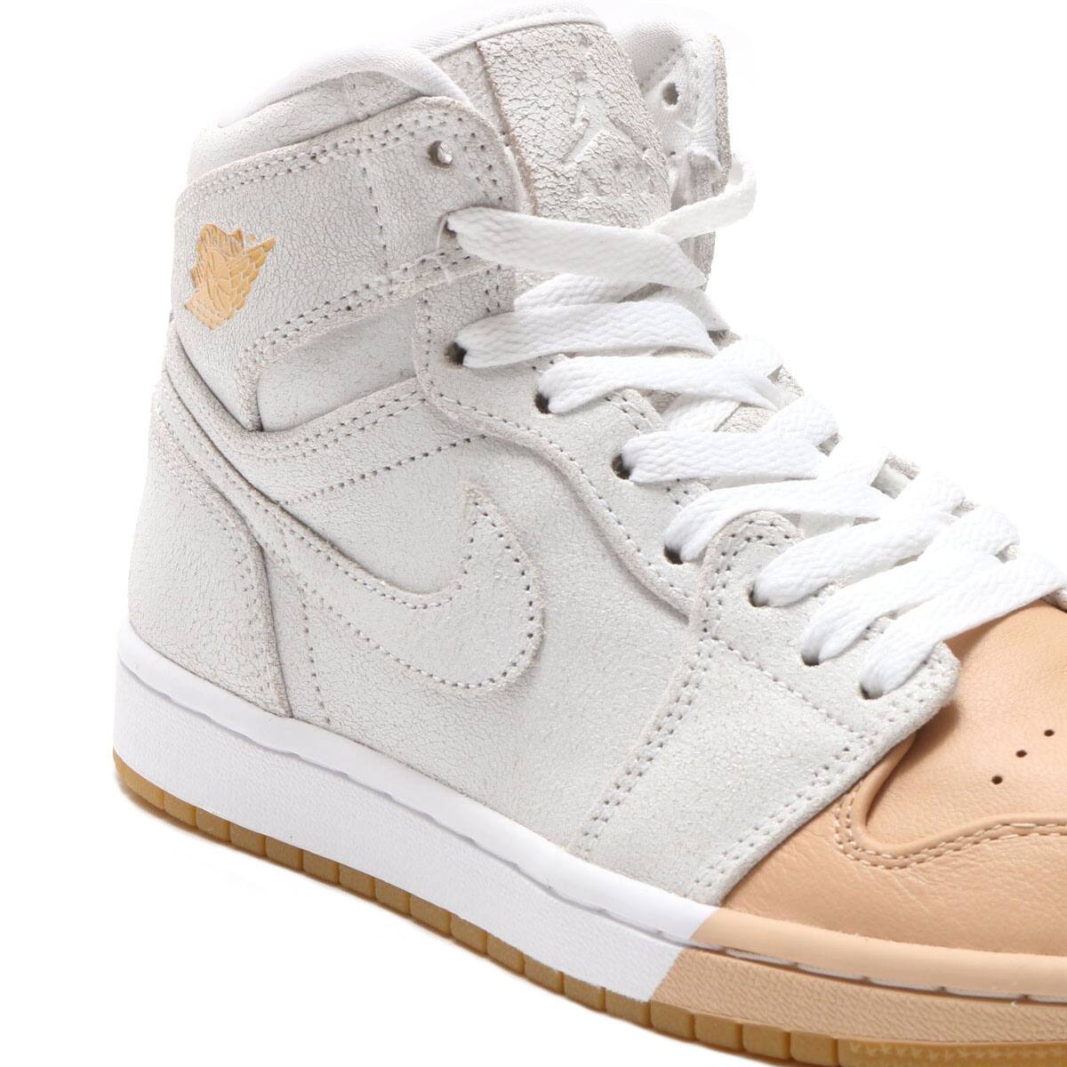 JORDAN BRAND WMNS AIR JORDAN 1 RET HI PREM  WHITE/METALLIC GOLD-VACHETTA TANの画像