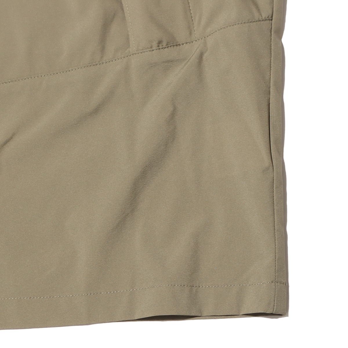 New Balance MET24 Packable Light Jacket カバートグリーン 23FW-Iの画像