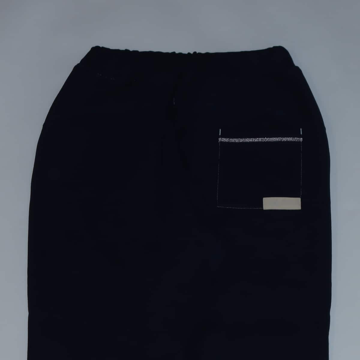 New Balance 1000 SWEAT PANTS OVERSIZED FIT ブラック 23FA-Iの画像
