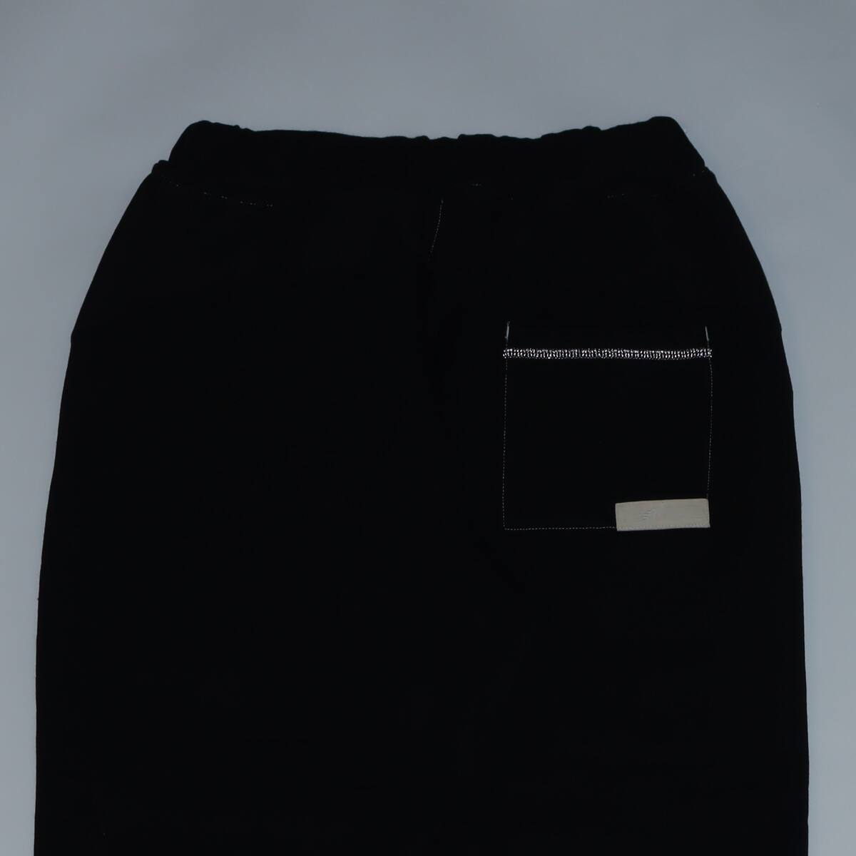 New Balance 1000 SWEAT PANTS OVERSIZED FIT ピグメント 23FA-Iの画像