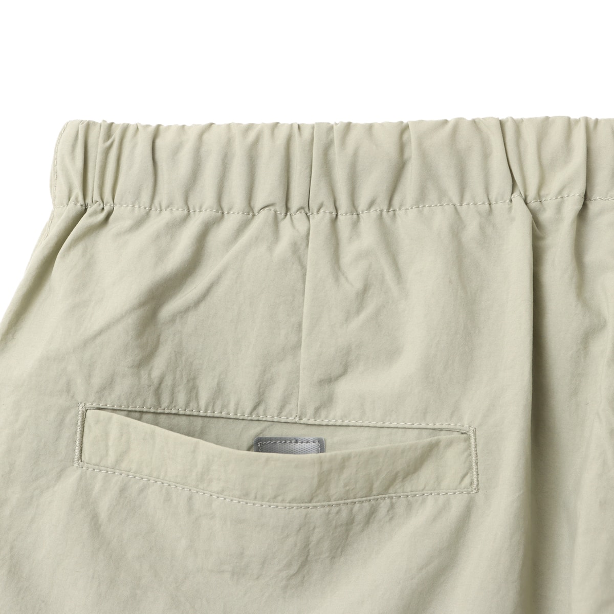 New Balance Utility Fat Cargo Shorts 9inch オリビンの画像