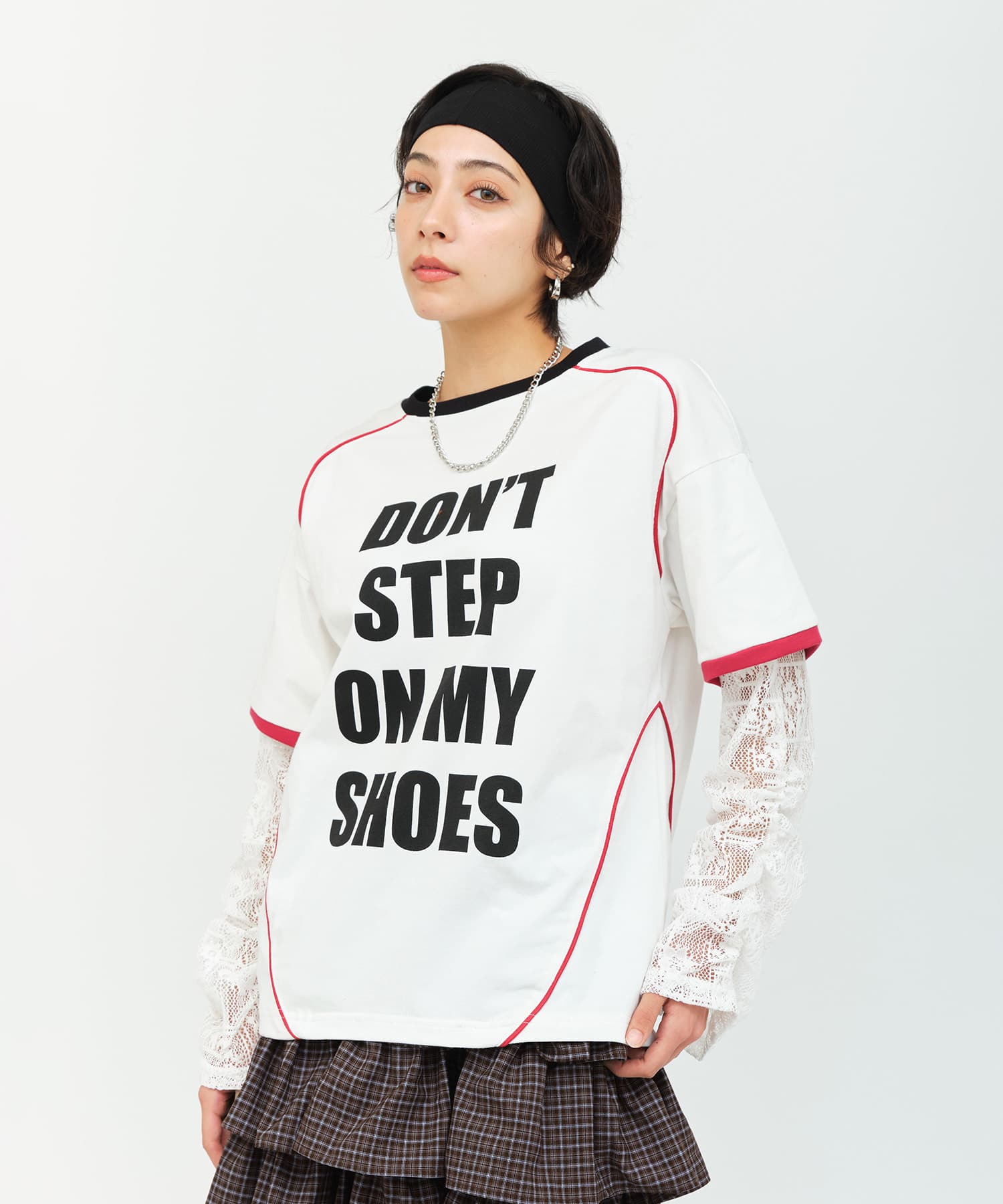 atmos pink Layered Lace Sleeve T-Shirt WHITEの画像