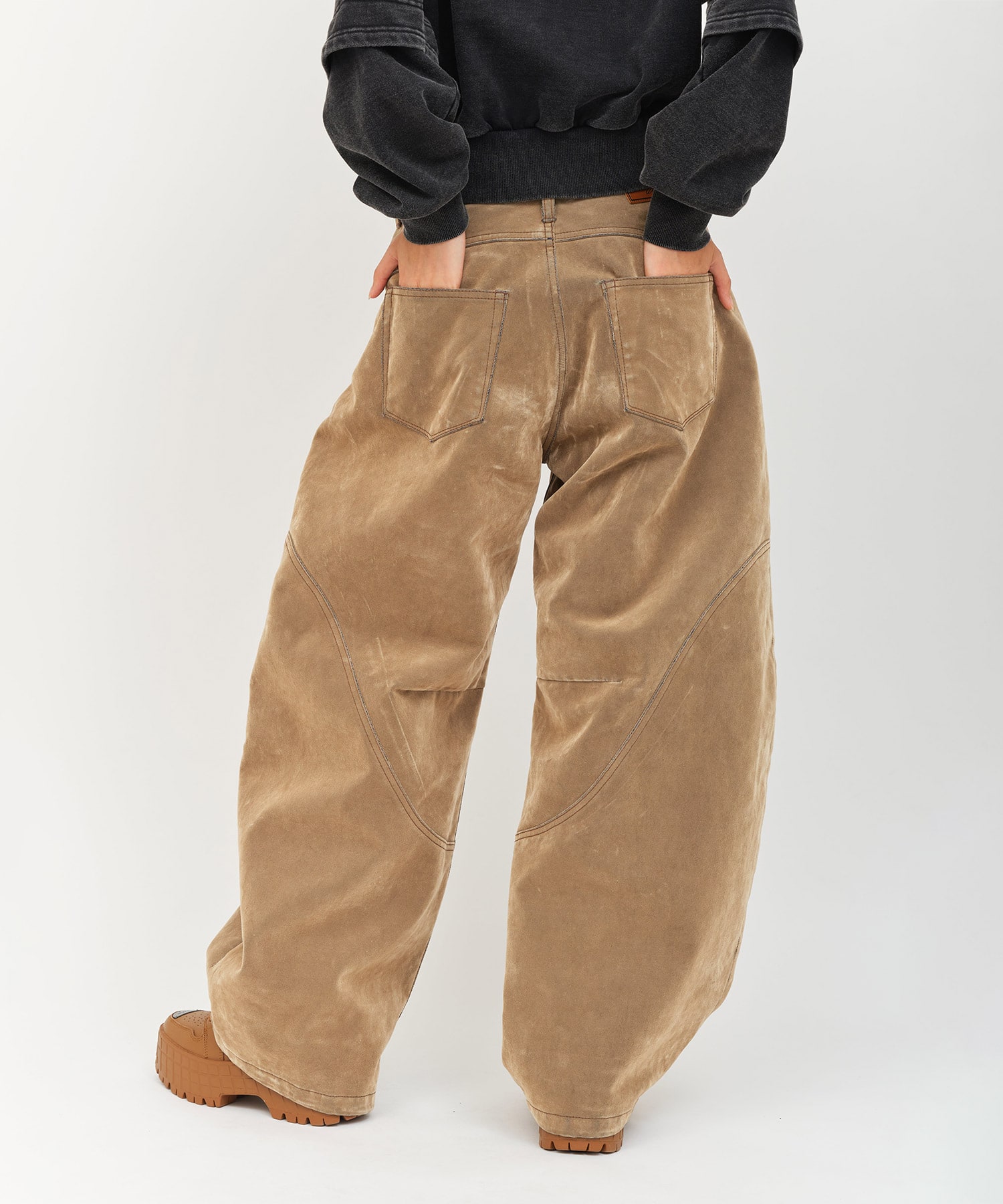 atmos pink Flocky Denim Pants BEIGEの画像