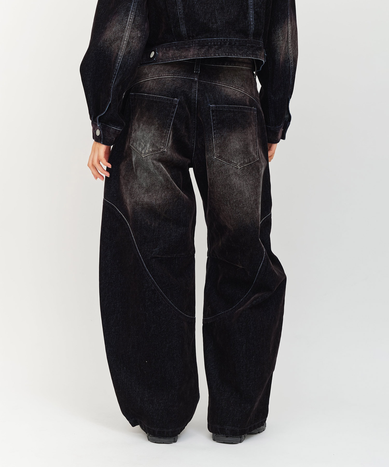 atmos pink Flocky Denim Pants NAVYの画像