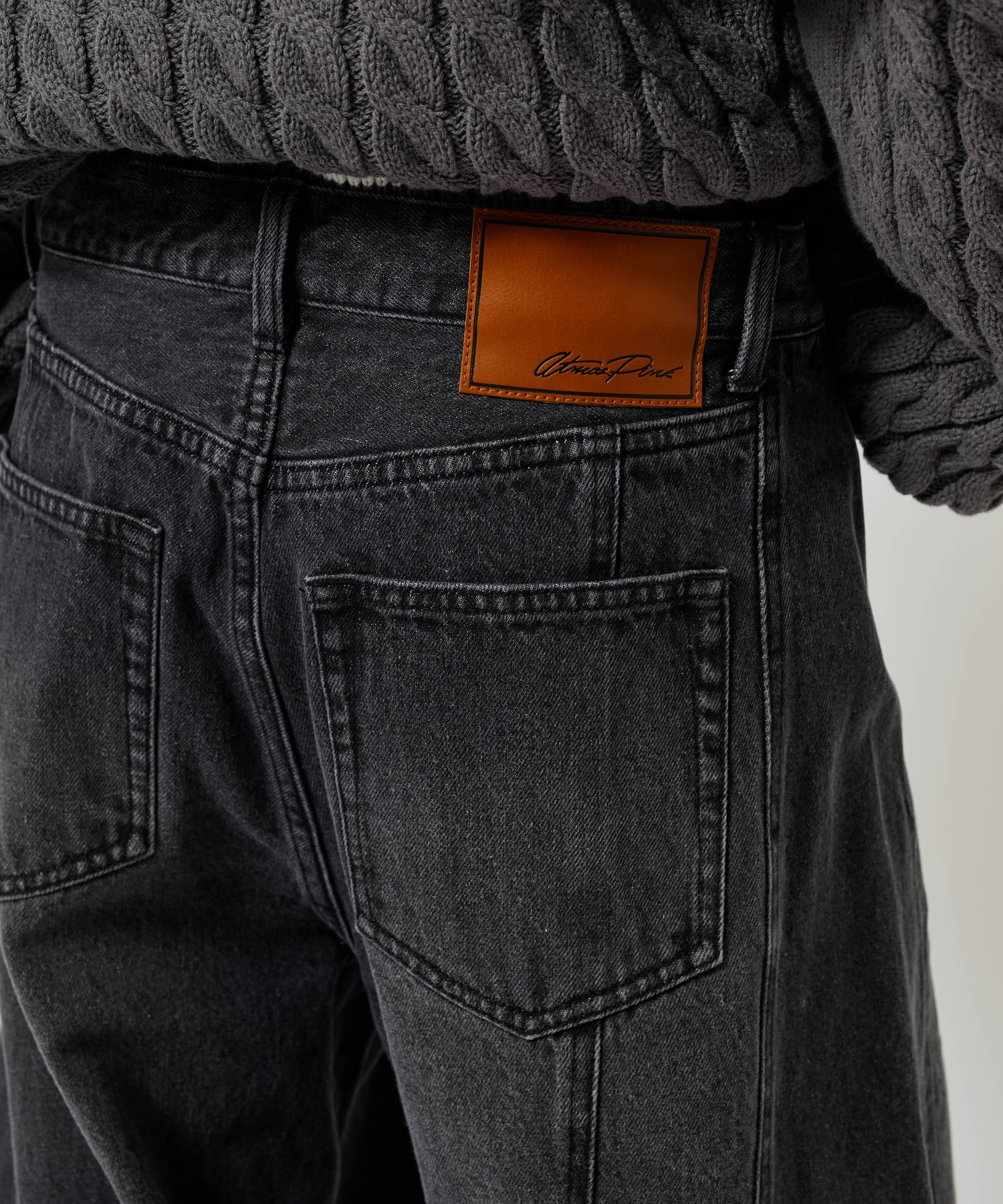 atmos pink Curve Denim Pants BLACKの画像