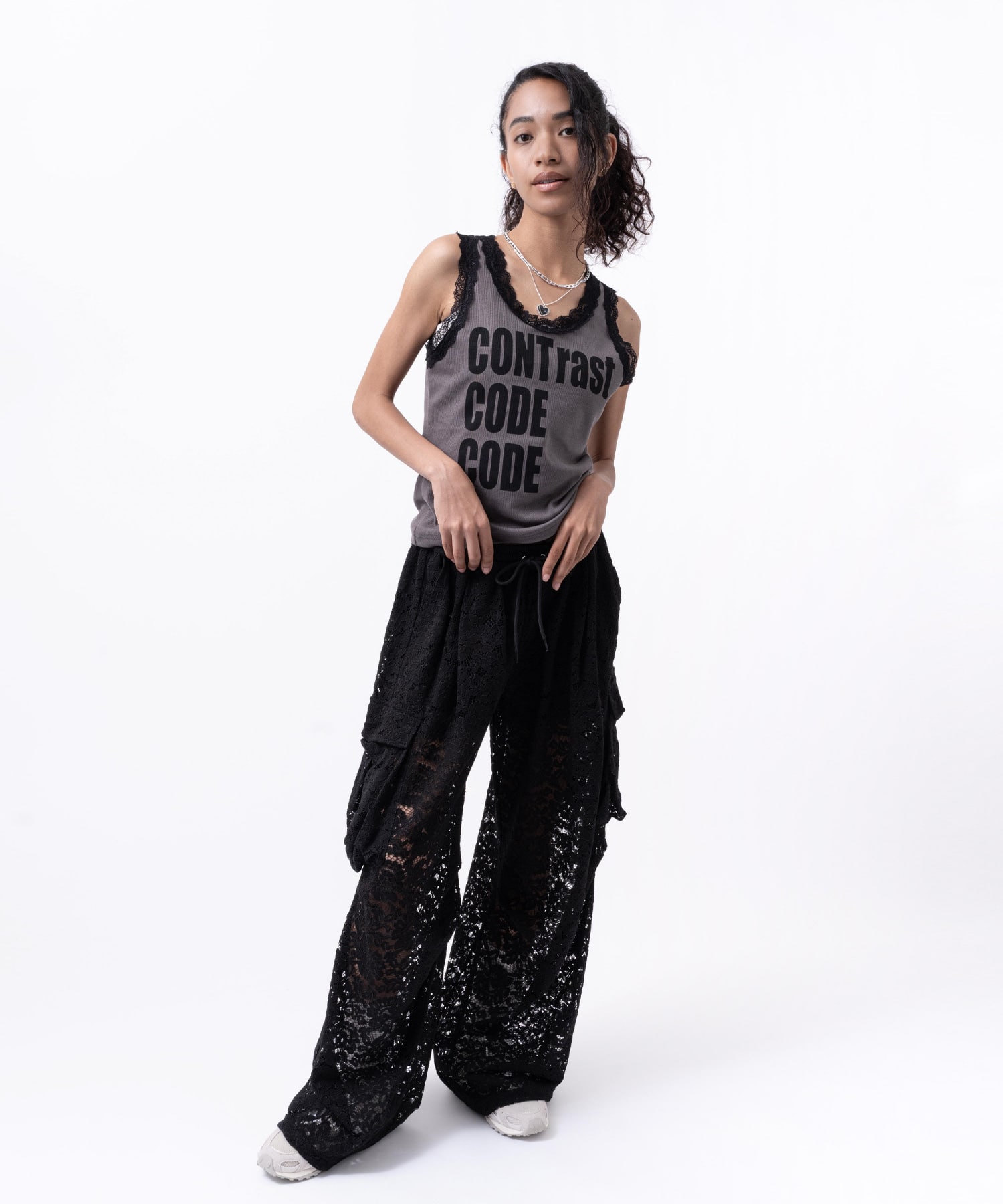 atmos pink Lace Cargo Pants BLACKの画像