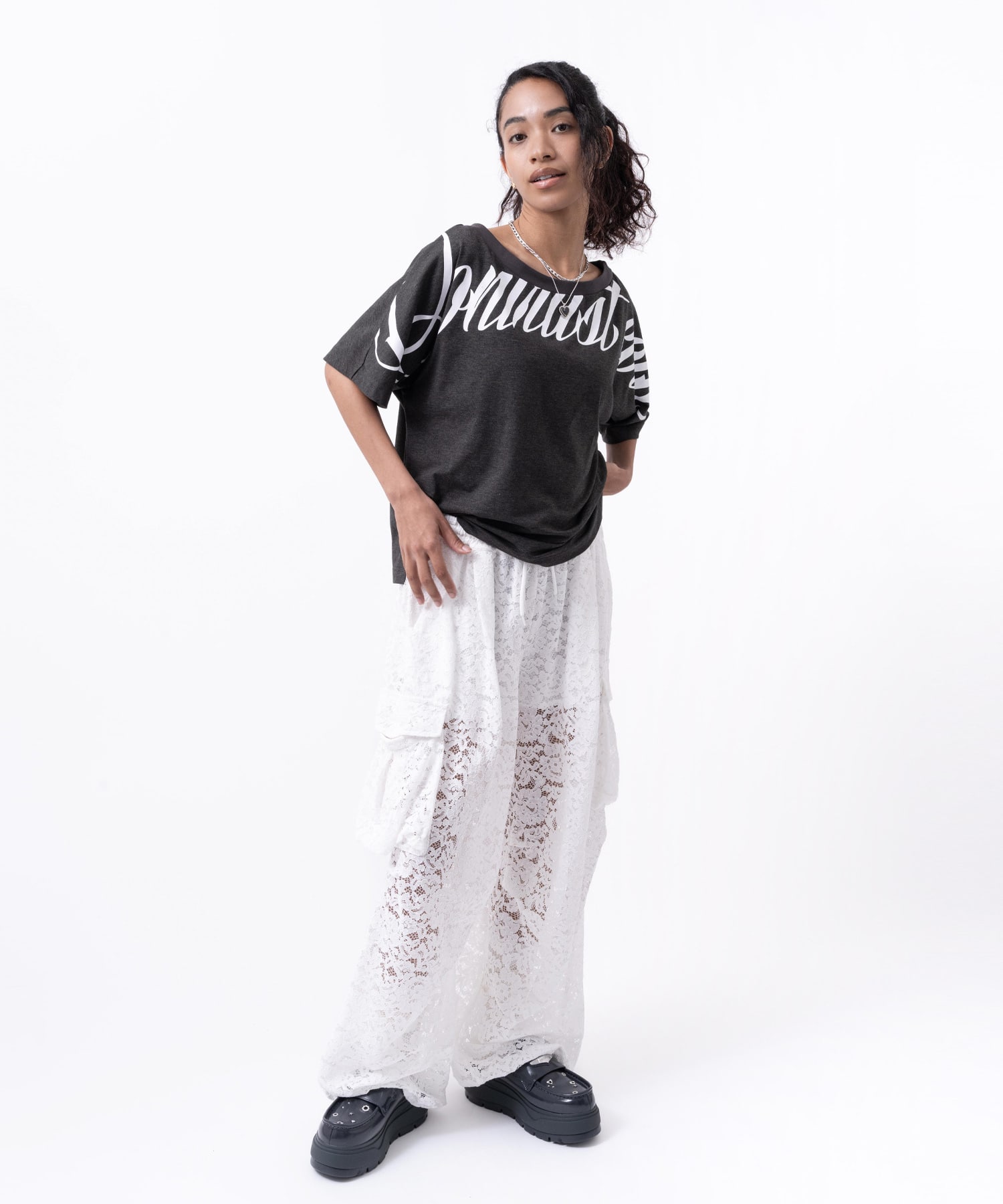 atmos pink Big Logo T-shirt BLACKの画像