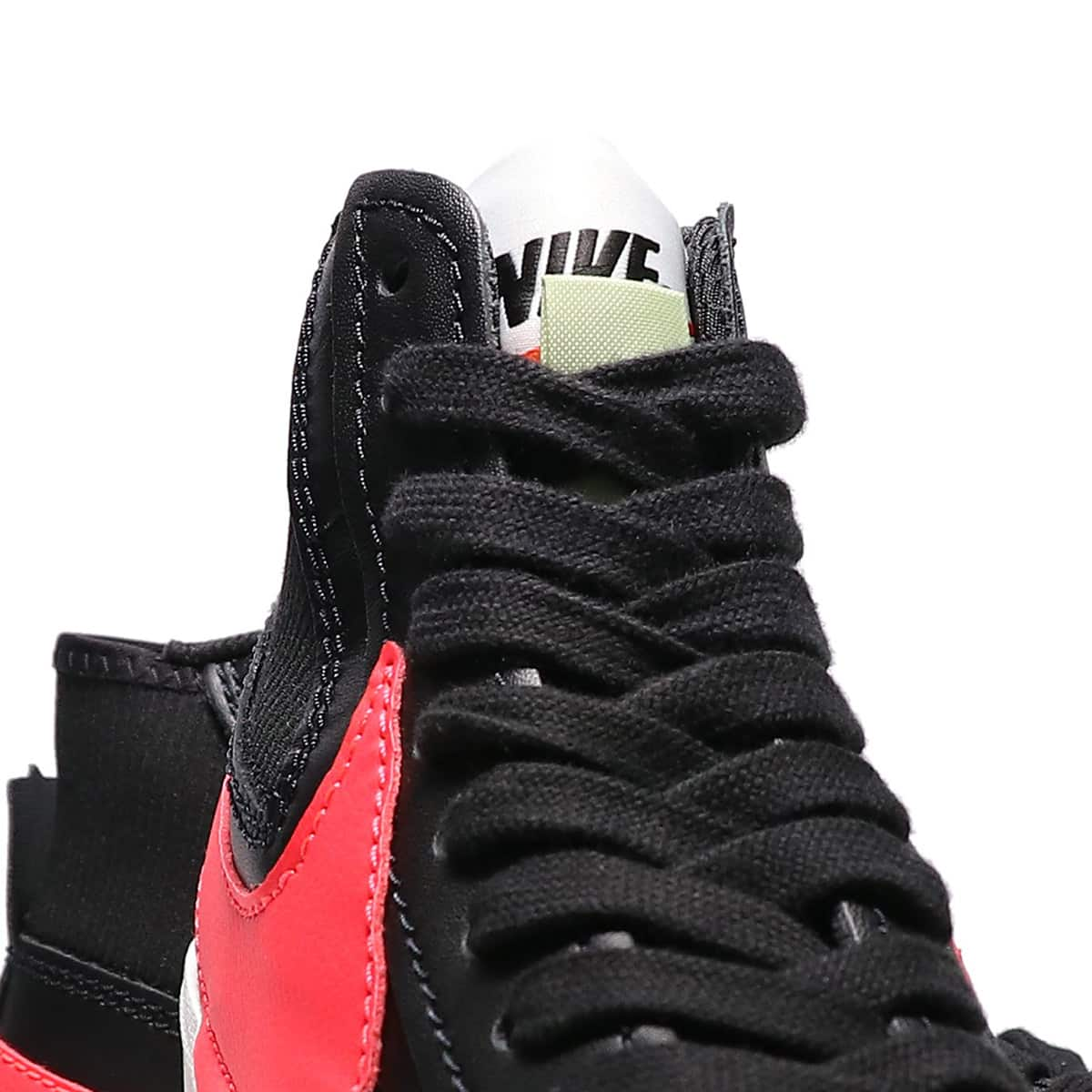 NIKE BLAZER MID '77 JUMBO BLACK/BRIGHT CRIMSON-SAIL-OLIVE AURA 21HO-I