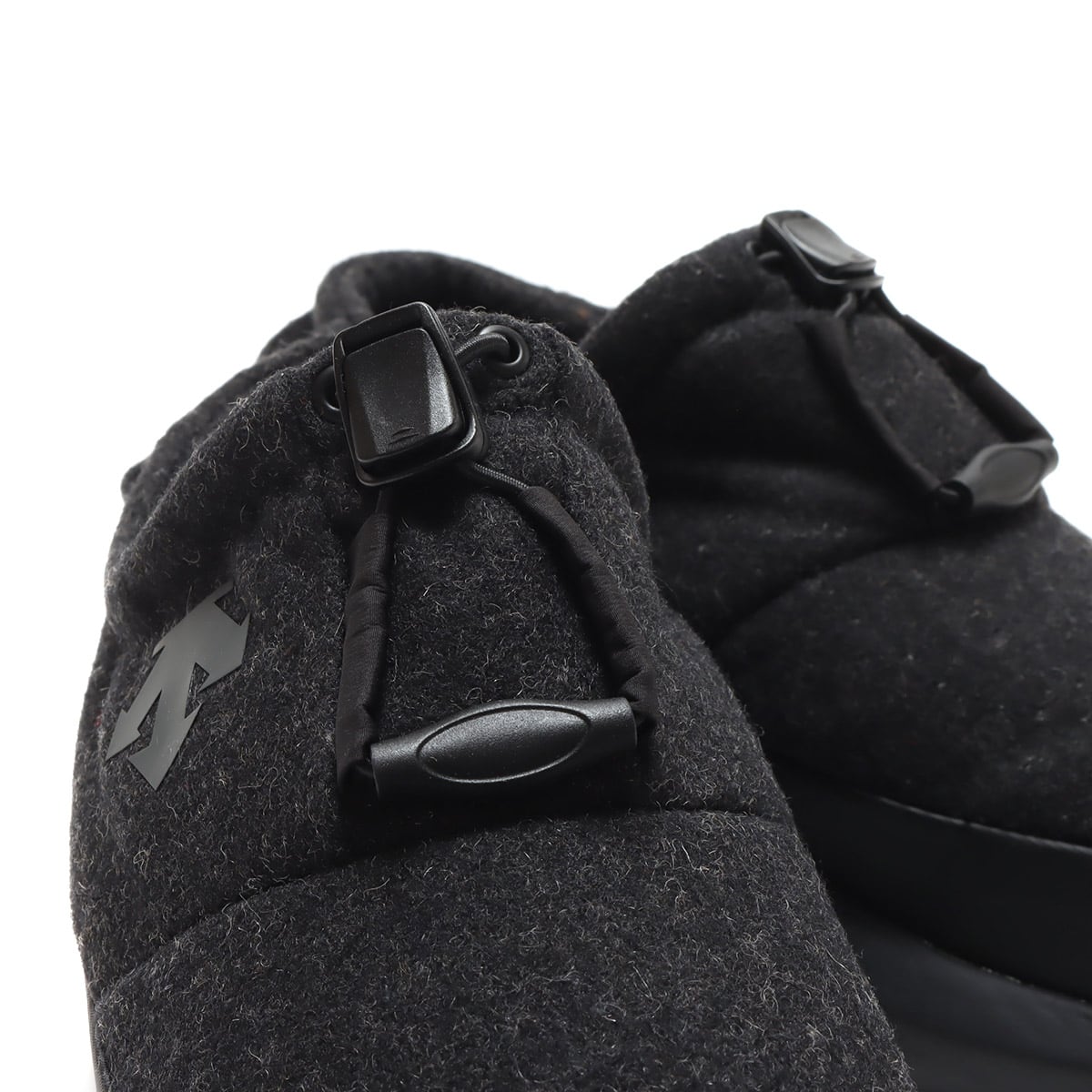 DESCENTE WINTER MOCK BLACK/GRAY 21FW-Iの画像