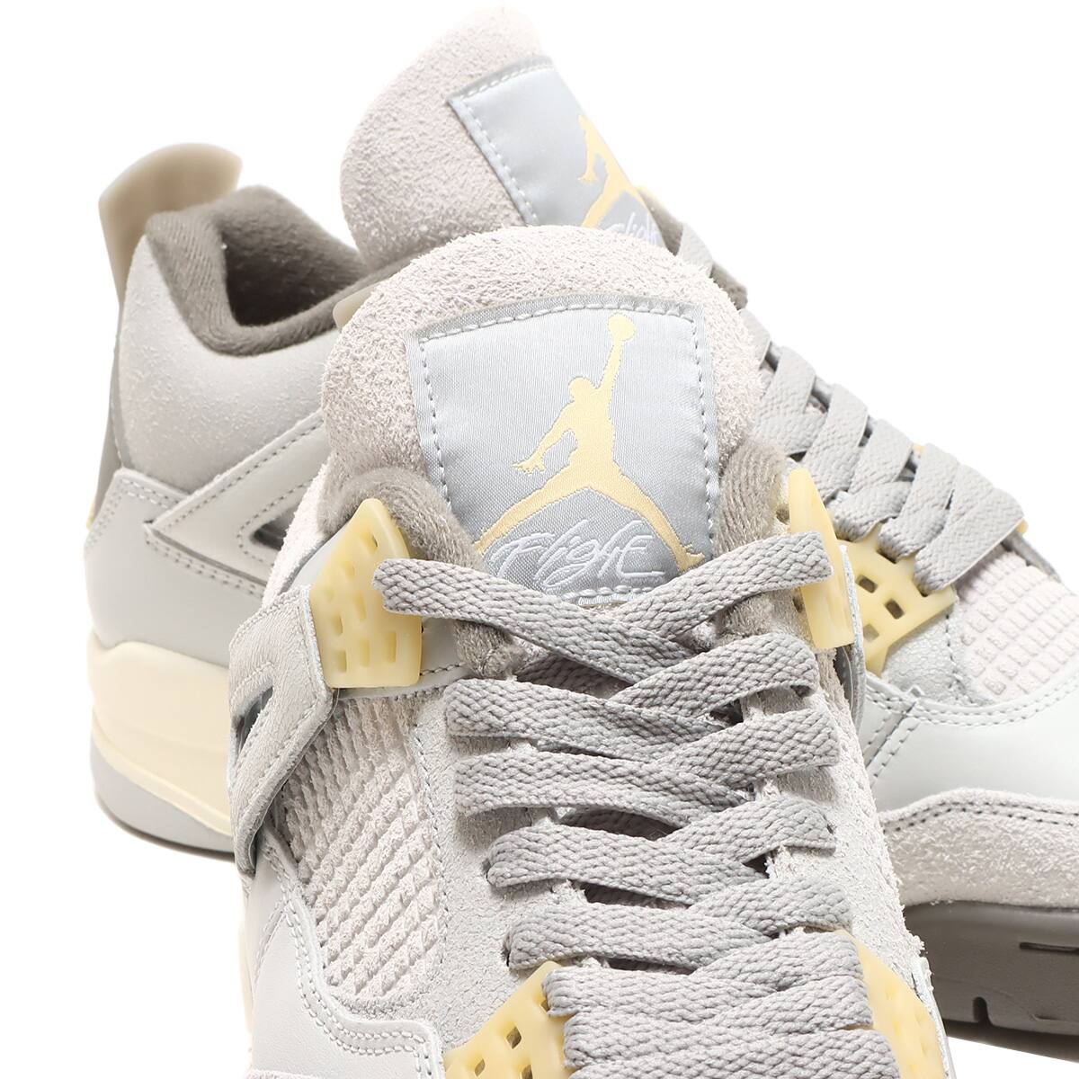 JORDAN BRAND AIR JORDAN 4 RETRO SE PHOTON DUST/PALE VANILLA