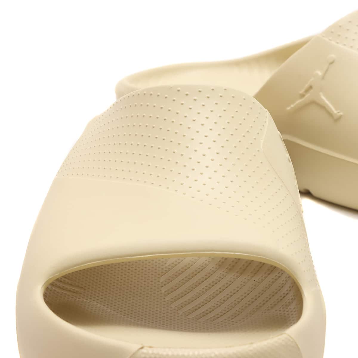 JORDAN BRAND JORDAN POST SLIDE TEAM GOLD/TEAM GOLD 23FA-Iの画像