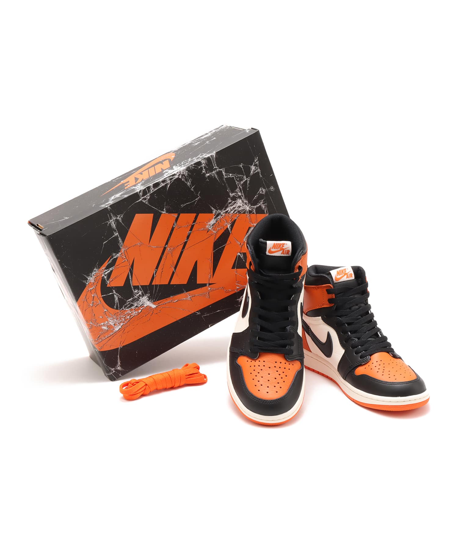 JORDAN BRAND AIR JORDAN 1 RETRO HIGH OG BLACK/BLACK-SAIL-STARFISHの画像