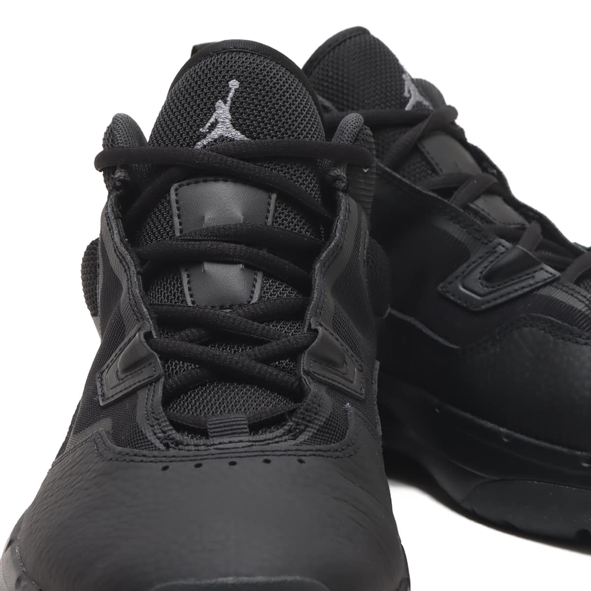 JORDAN BRAND JORDAN STAY LOYAL 3 BLACK/COOL GREY-ANTHRACITE