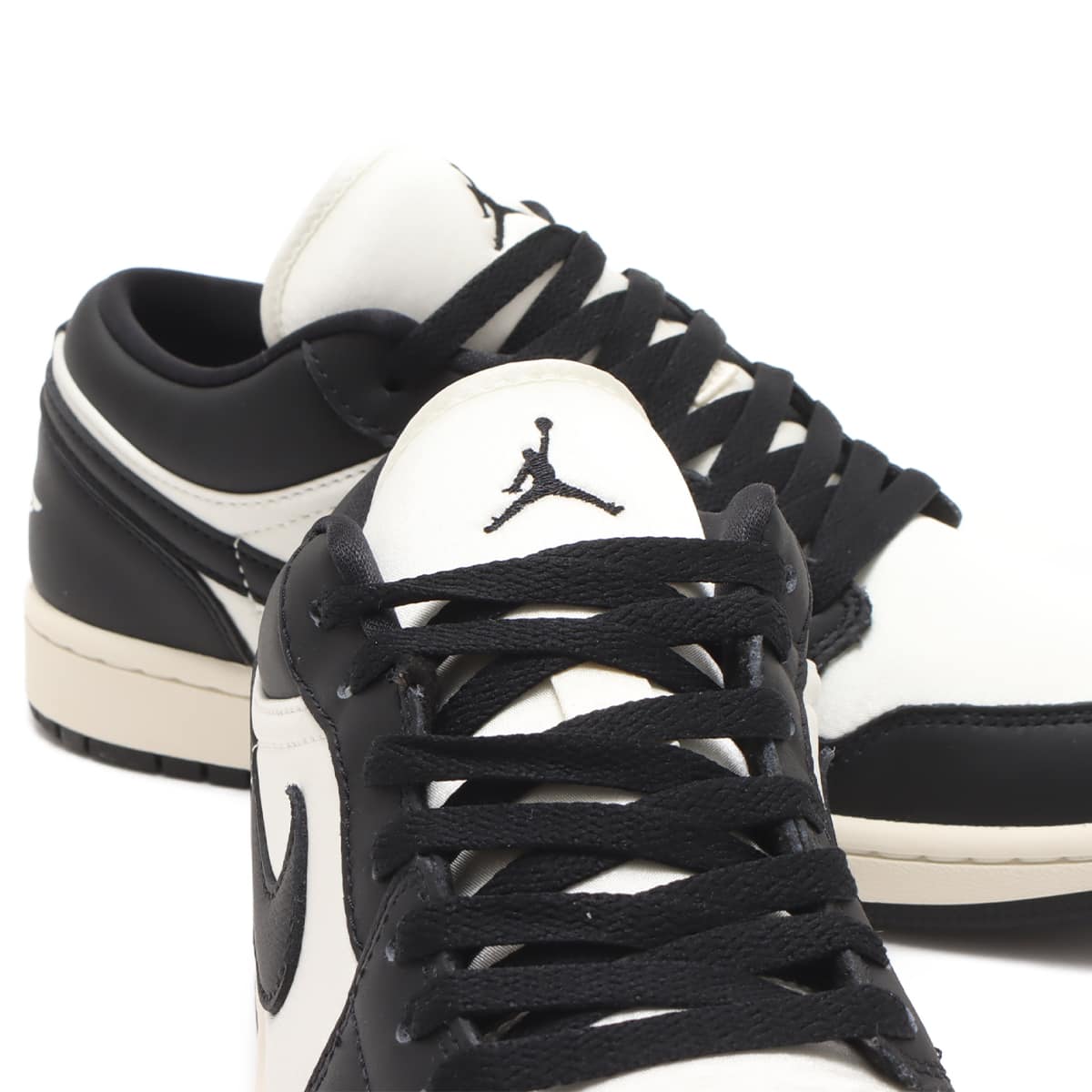 JORDAN BRAND WMNS AIR JORDAN 1 LOW SE SAIL/BLACK-SAIL 23HO-I