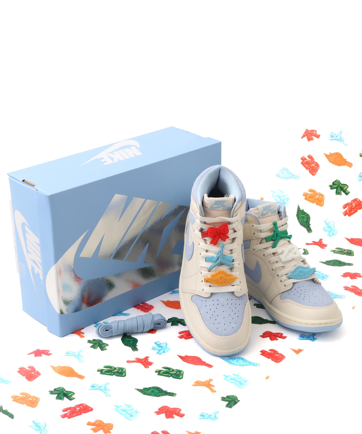 JORDAN BRAND WMNS AIR JORDAN 1 RETRO HI OG PALE IVORY/PSYCHIC BLUE-COCONUT MILKの画像