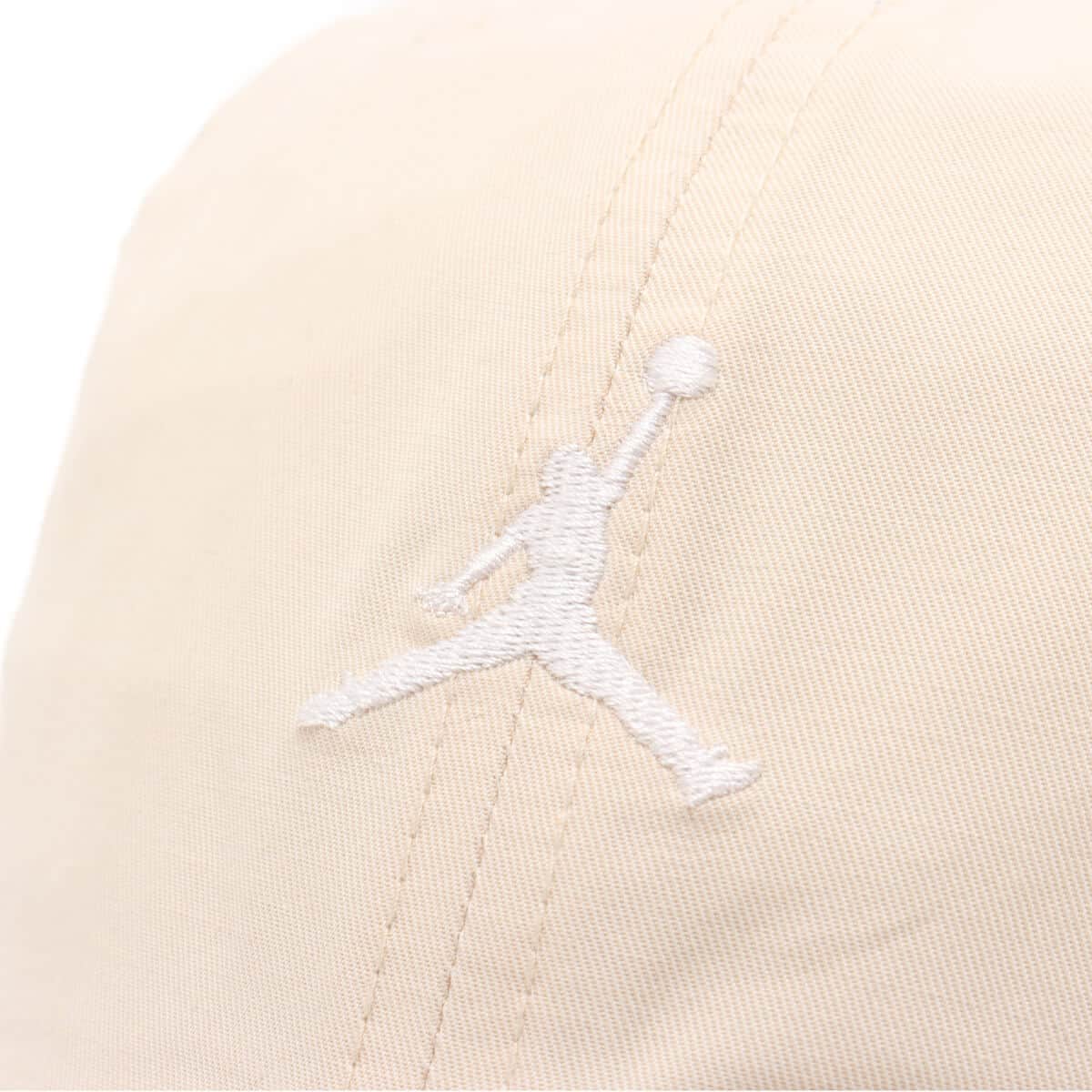 JORDAN BRAND J CLUB CAP US CB JUMPMAN LEGEND LT BROWN/WHITEの画像
