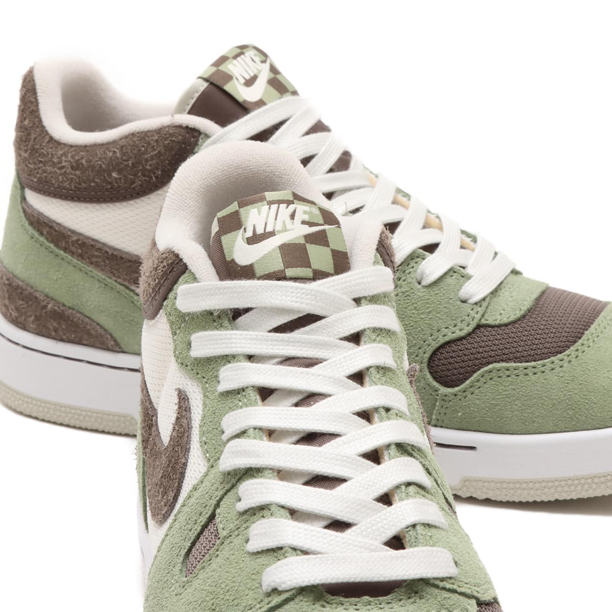 NIKE ATTACK OIL GREEN/IRONSTONE-SAIL-WHITEの画像
