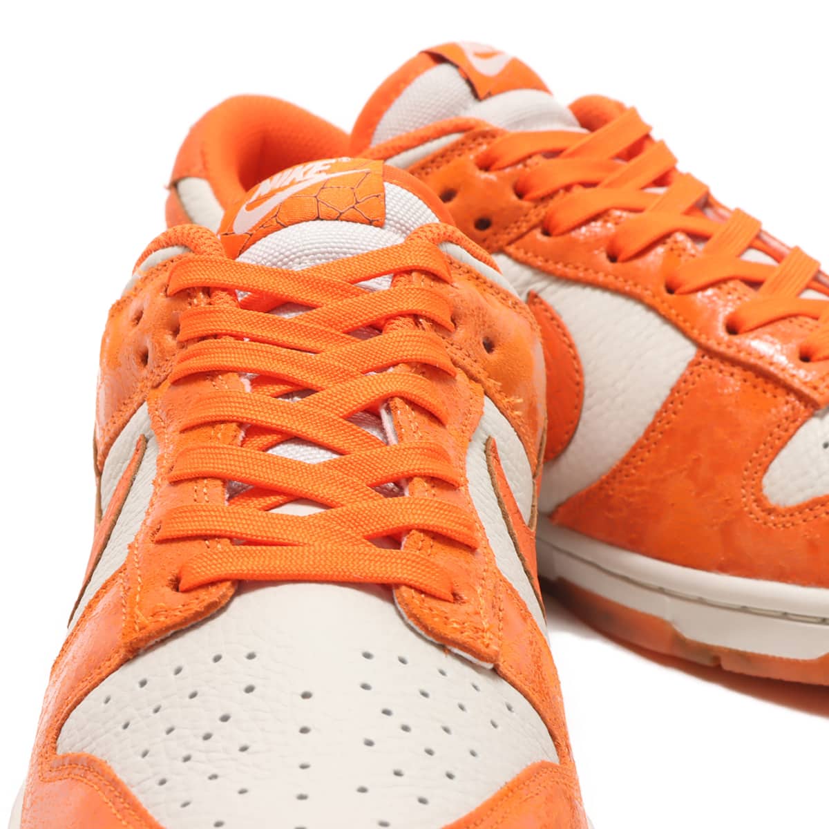 Nike WMNS Dunk Low "Patent Orange" 27.0