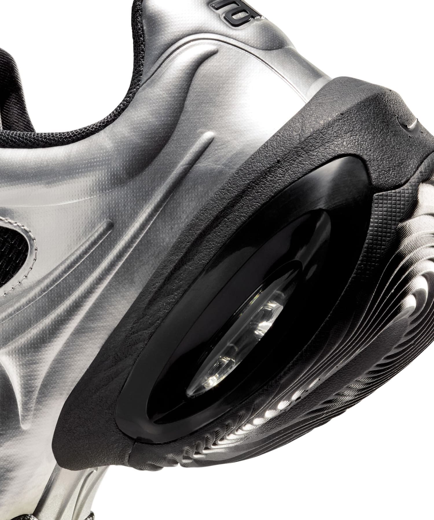 NIKE WMNS AIR MAX MUSE BLACK/METALLIC SILVER（ナイキ ウィメンズ