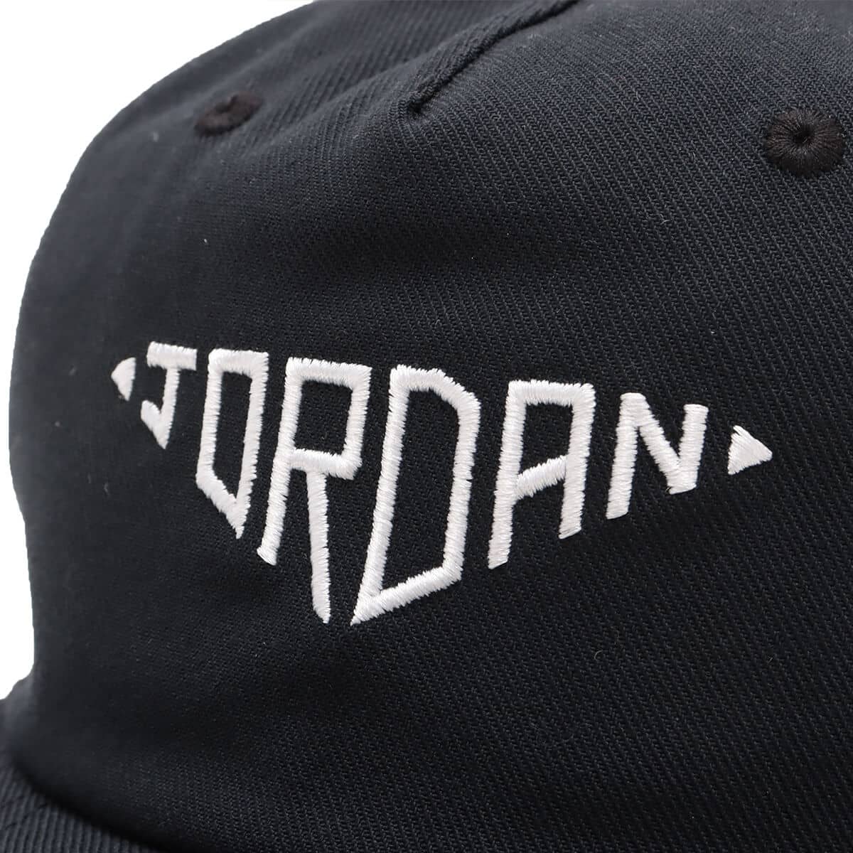 JORDAN BRAND U J PRO CAP US FB BRND SSNL BLACK/WHITE の画像