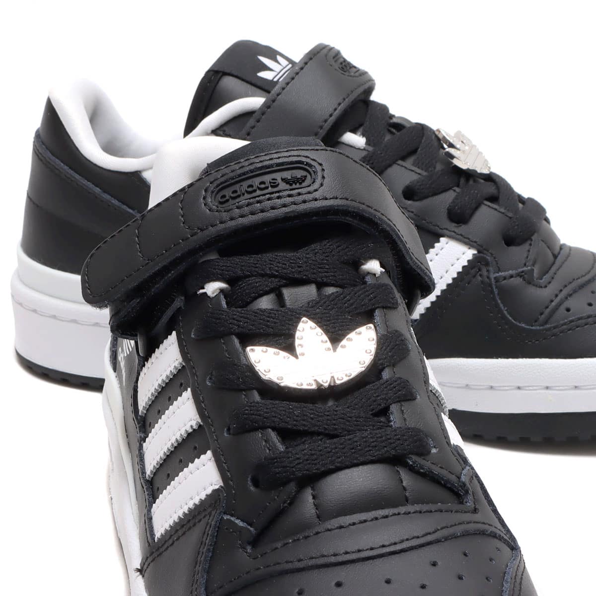 adidas FORUM LOW W CORE BLACK/FTWR WHITE/CORE BLACK 22SS-I