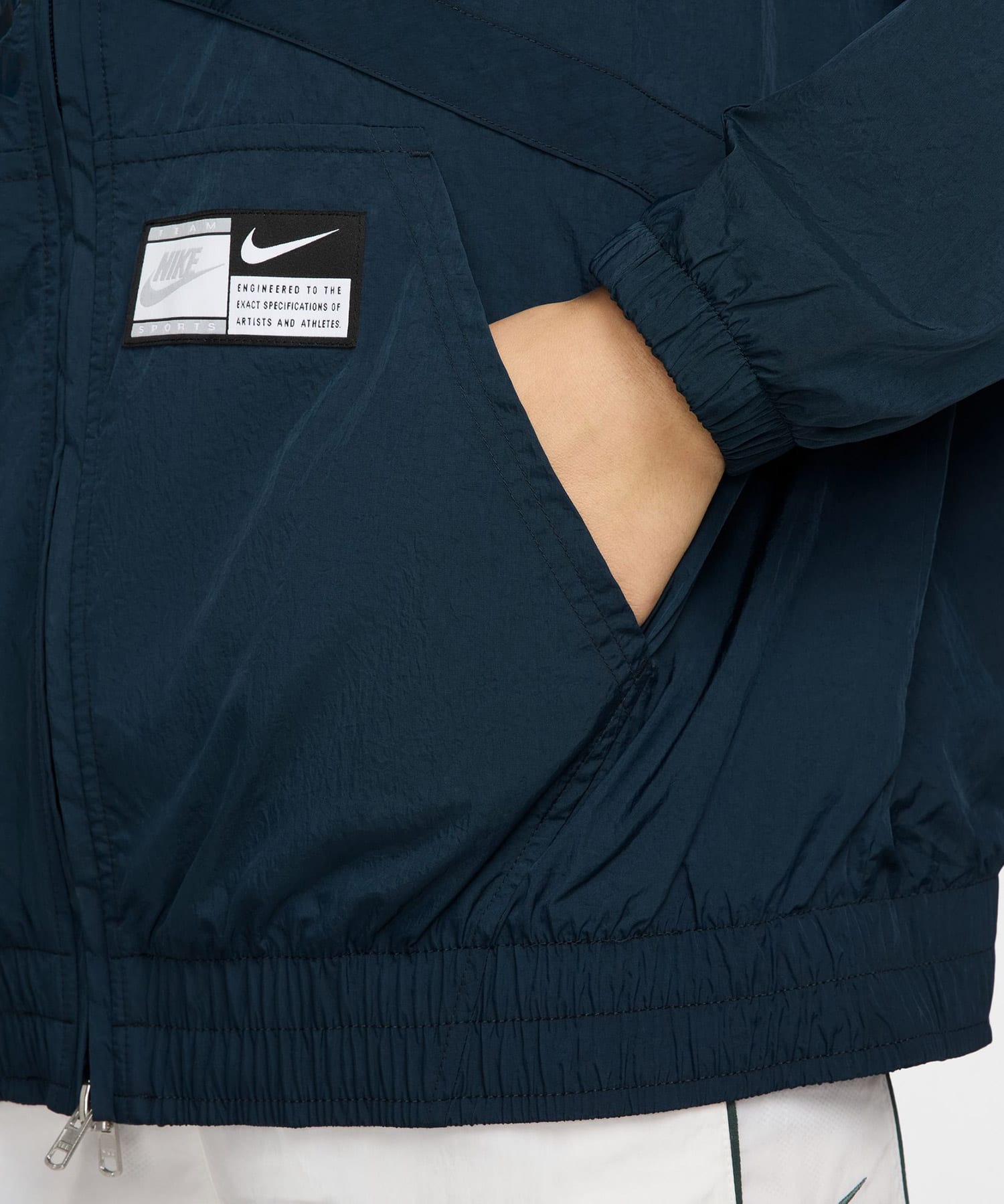 NIKE AS W NSW STREET WVN JKT ARMORY NAVY/ARMORY NAVY/ARMORY NAVYの画像