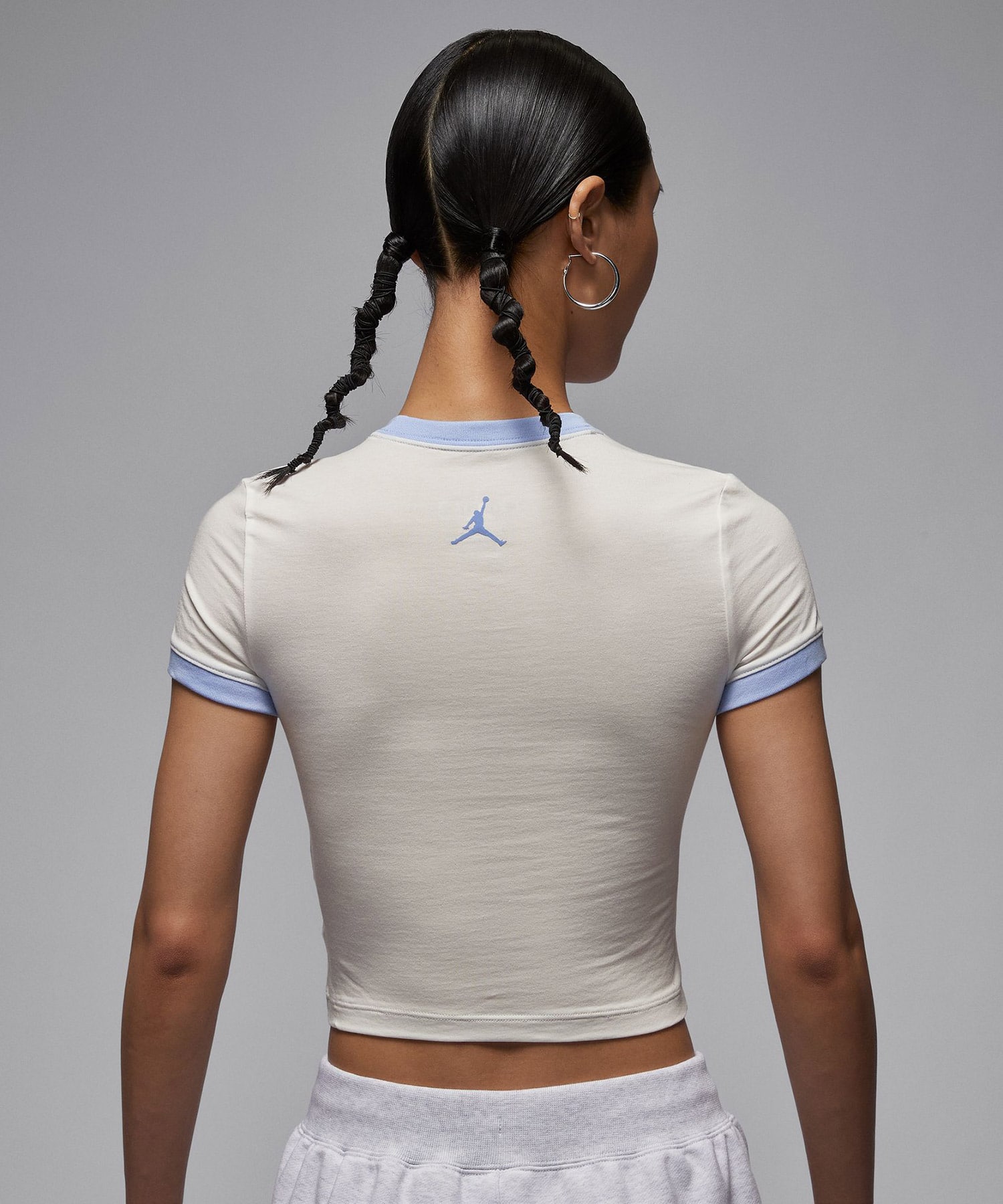 JORDAN BRAND AS W J SS SLIM CROP GFX TEE 84 SAILの画像