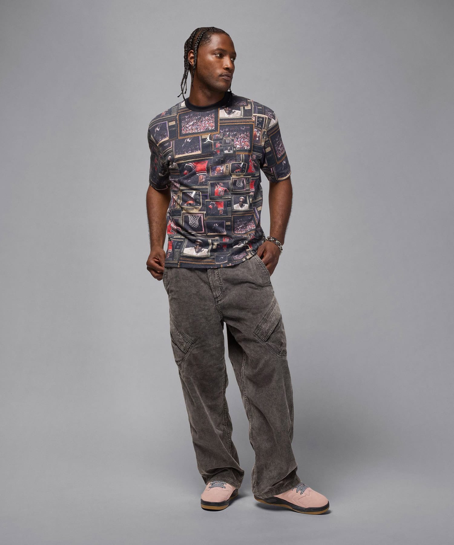 JORDAN BRAND M J BRK TV AOP SS CREW BLACK/SAILの画像