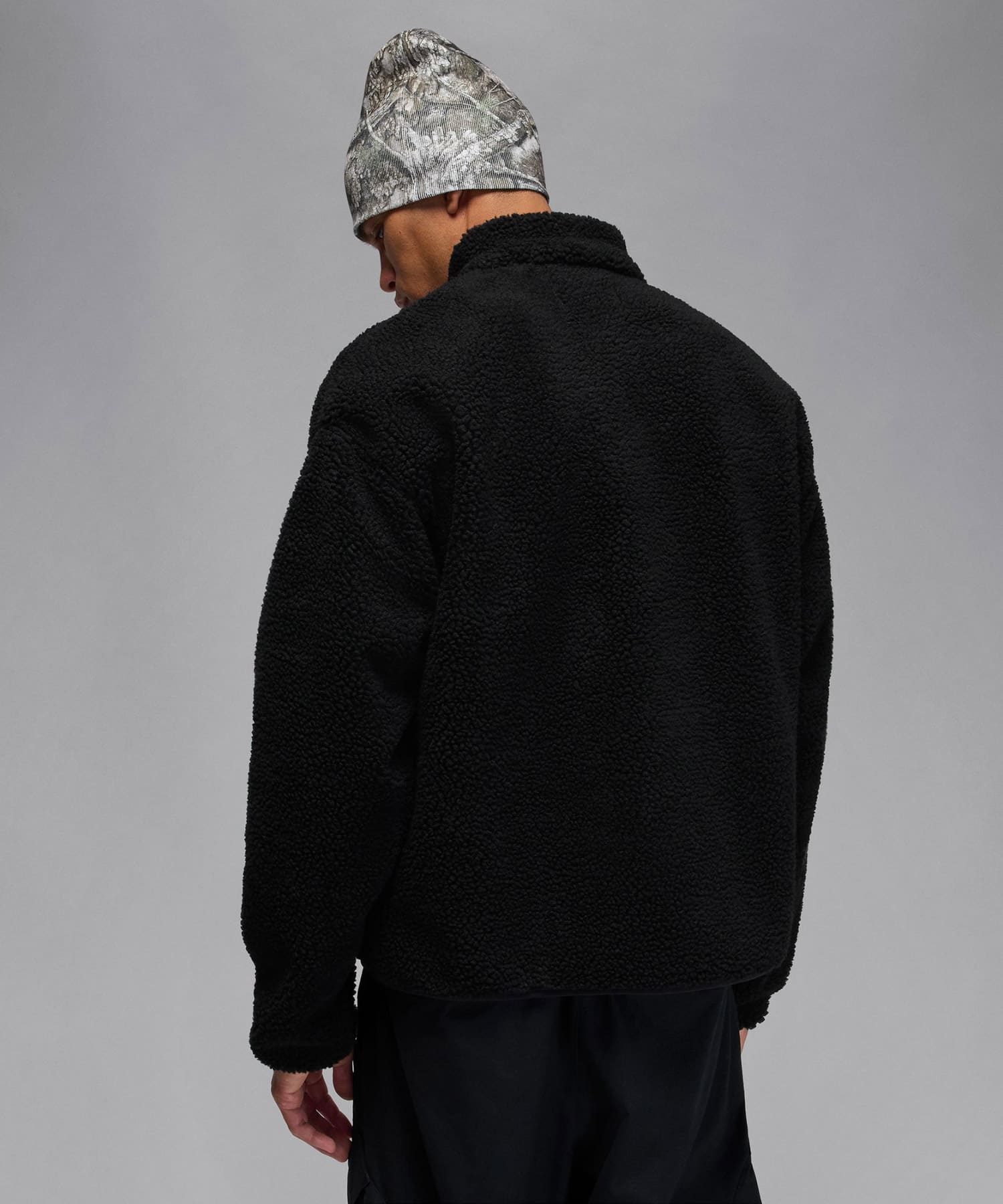 JORDAN BRAND M J FLT MTNSIDE SHERPA BLACK/WHITEの画像