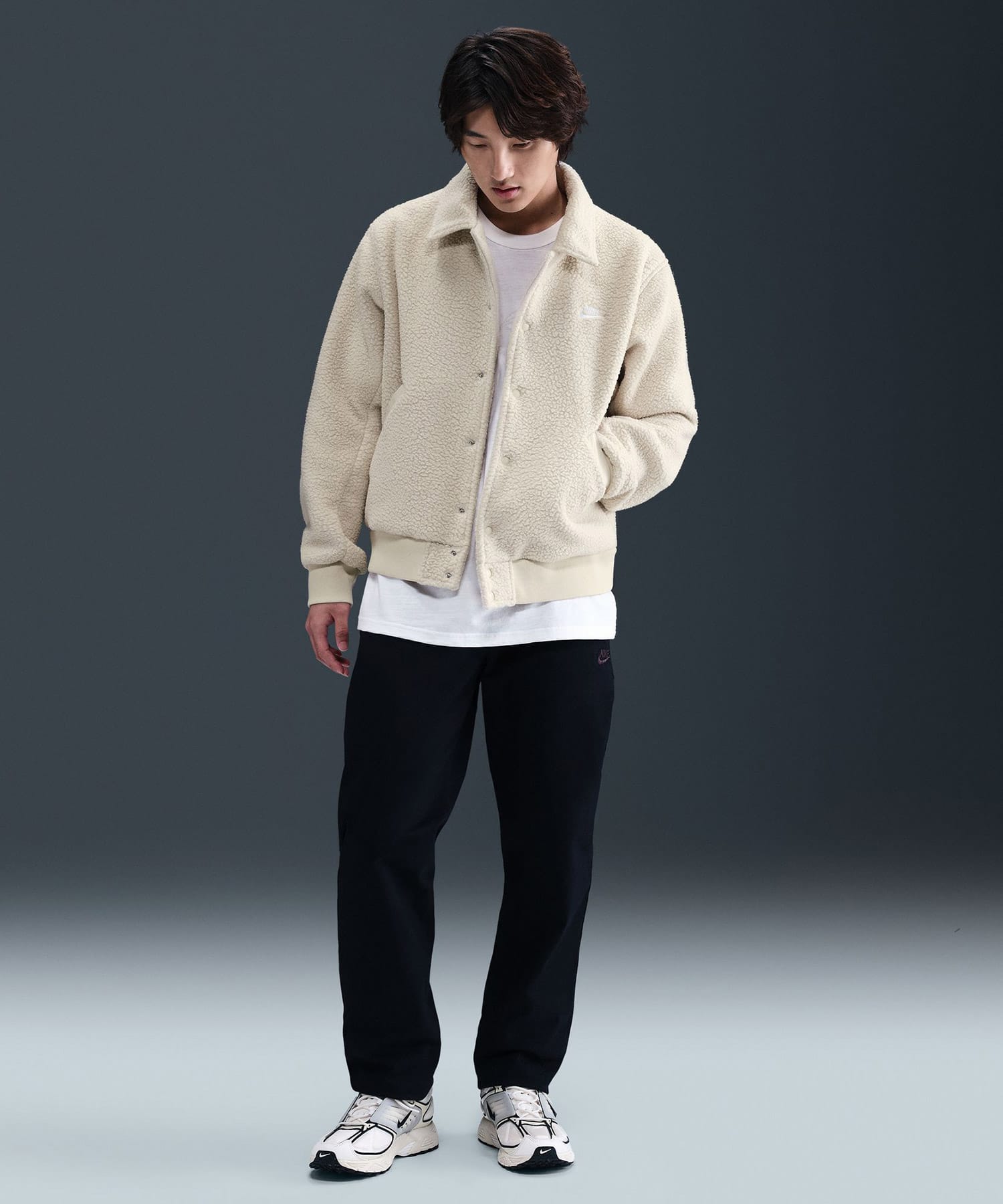 NIKE AS M NK CLUB SHERPA COACHES JK LT KHAKI/WHITEの画像