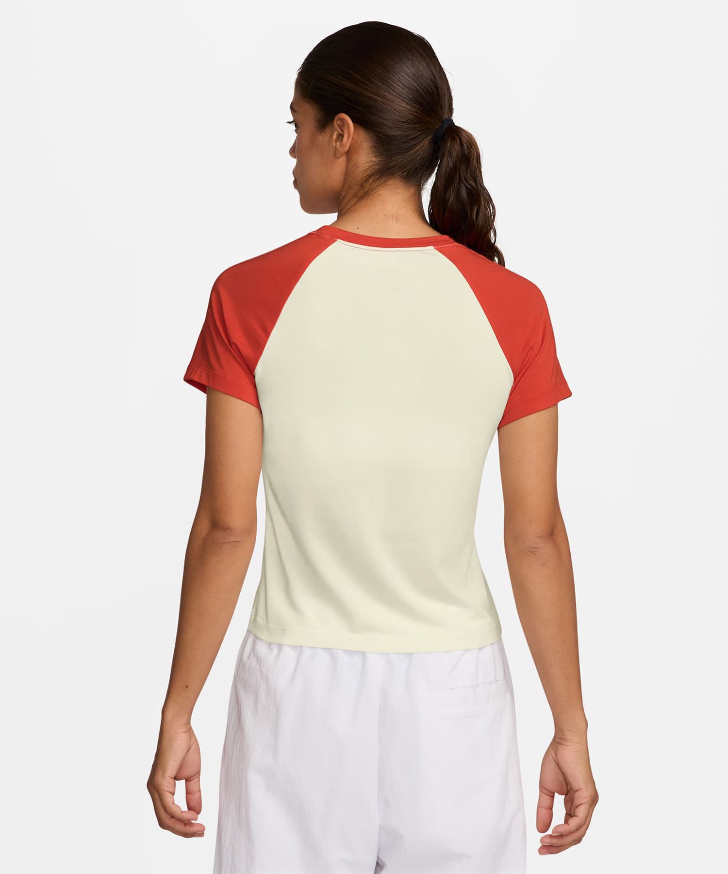 NIKE AS W NSW NK CHLL KNT TEE RGLN SAIL/PICANTE REDの画像