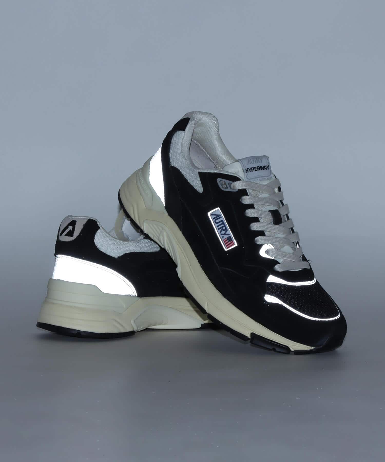AUTRY HYPERWAY LOW MAN BLACKの画像