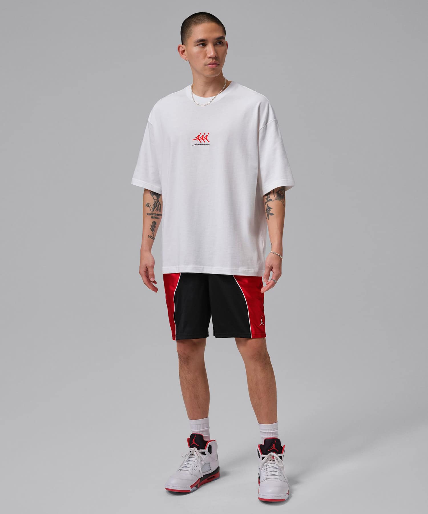 JORDAN BRAND M J FLT GFX OVSZ SS CREW WHITEの画像