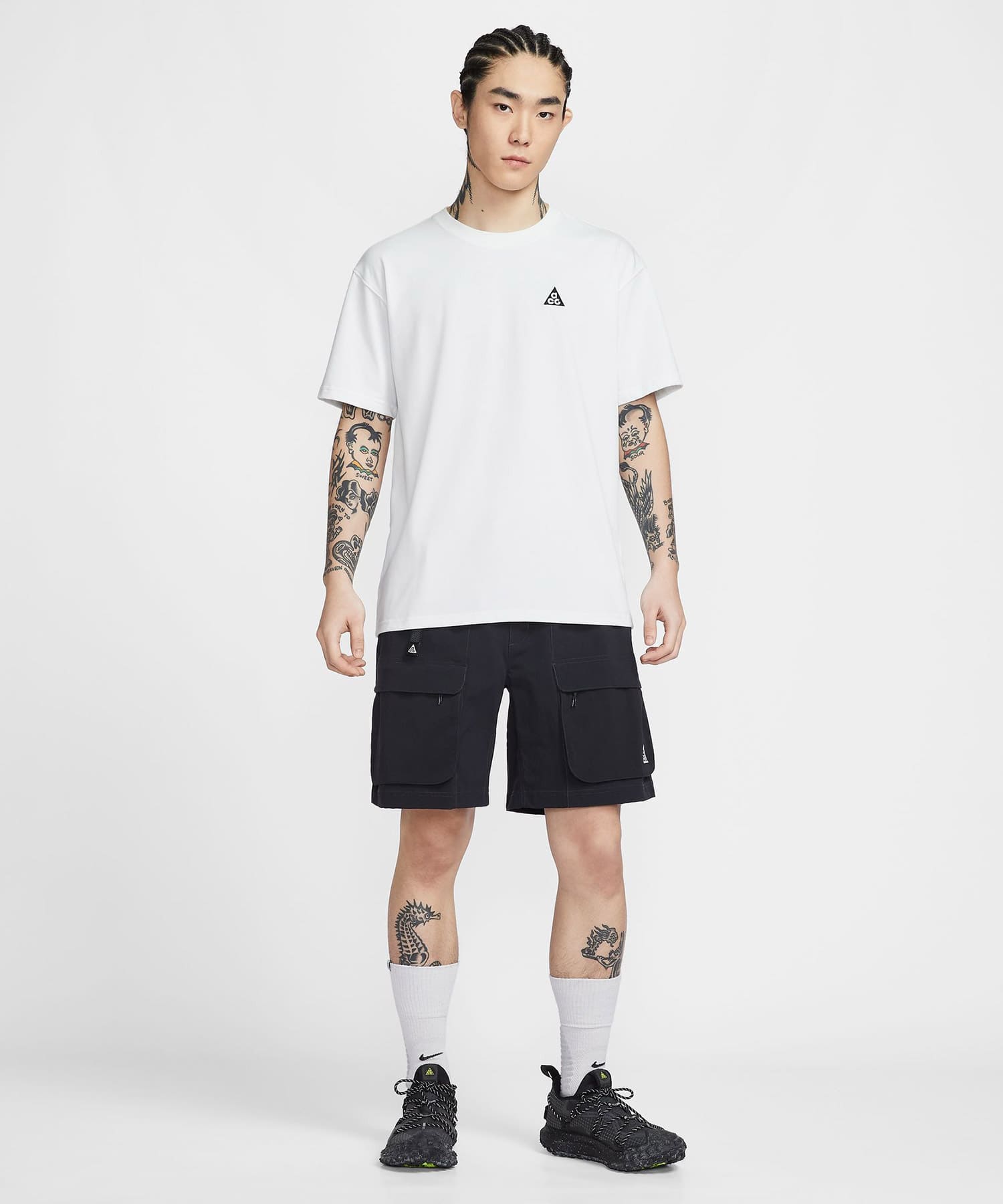 NIKE AS M ACG DF TEE LSE 12MO CAMP SUMMIT WHITEの画像
