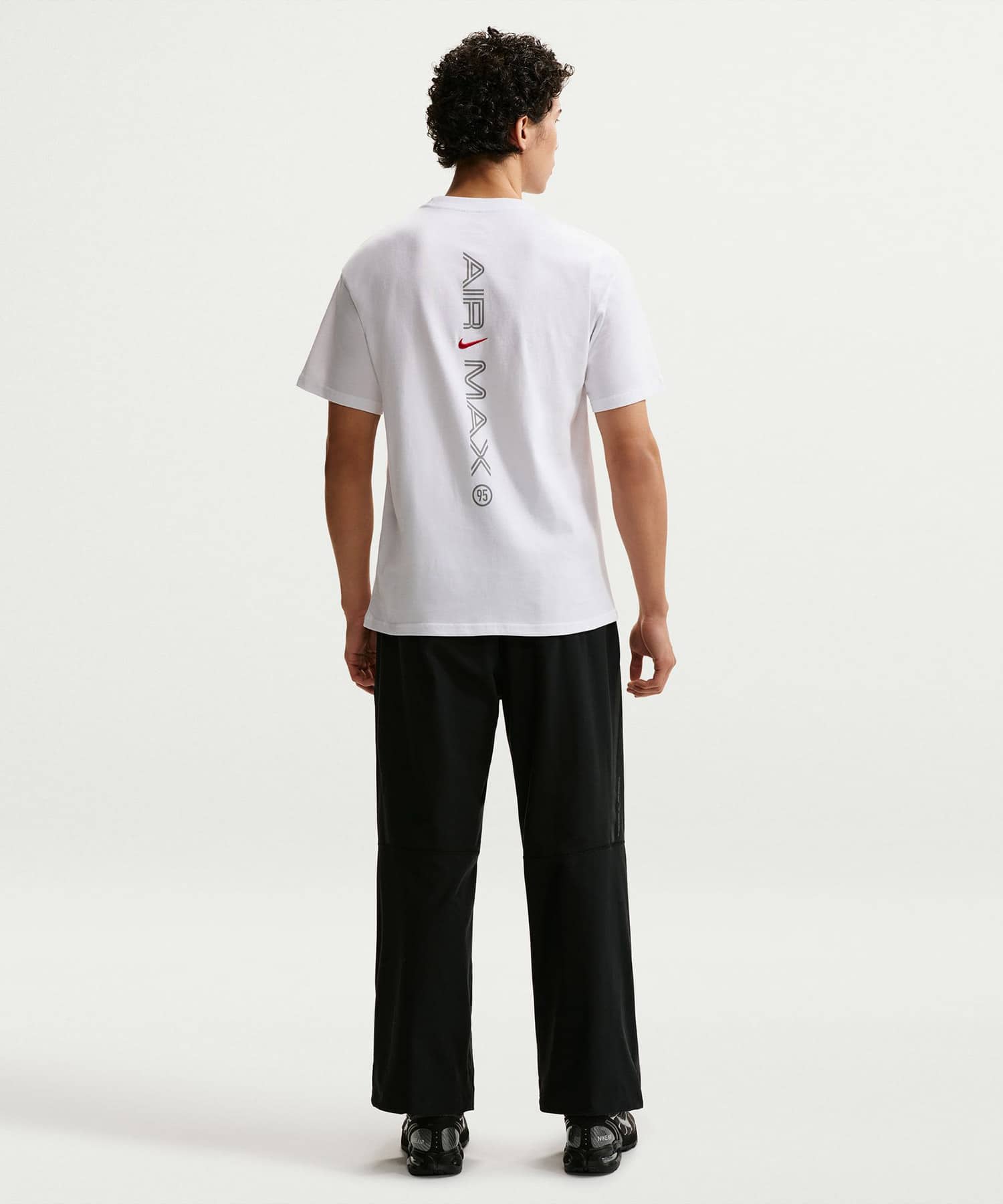 NIKE AS U NSW TEE LSE AM95 RFLCTVE WHITE/(UNIVERSITY RED)の画像