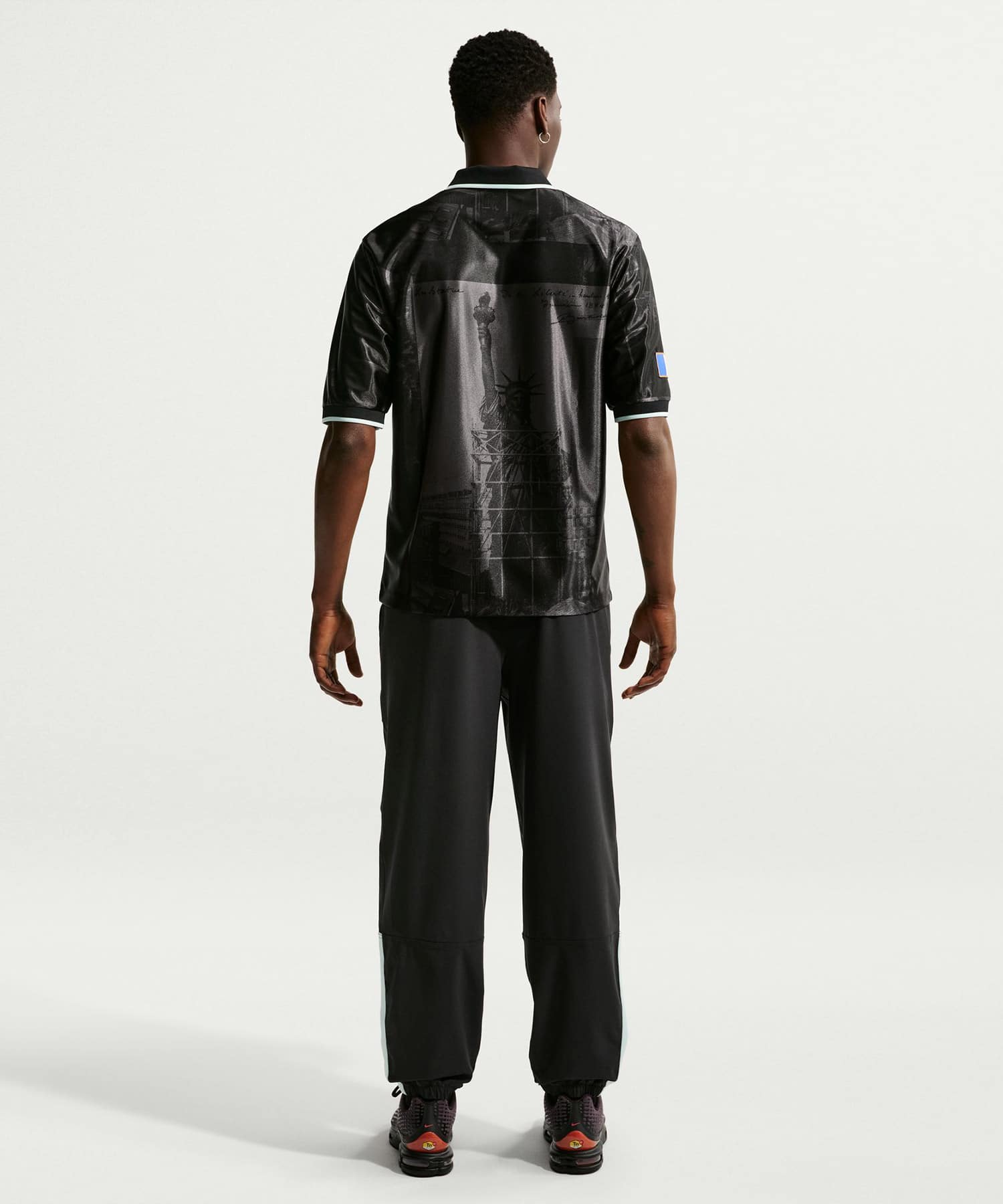 NIKE FFF M NK DF ENERGY TOP SS ANTHRACITE/IGLOO/(METALLIC COPPER) (NO SPONSOR-PLYR)の画像