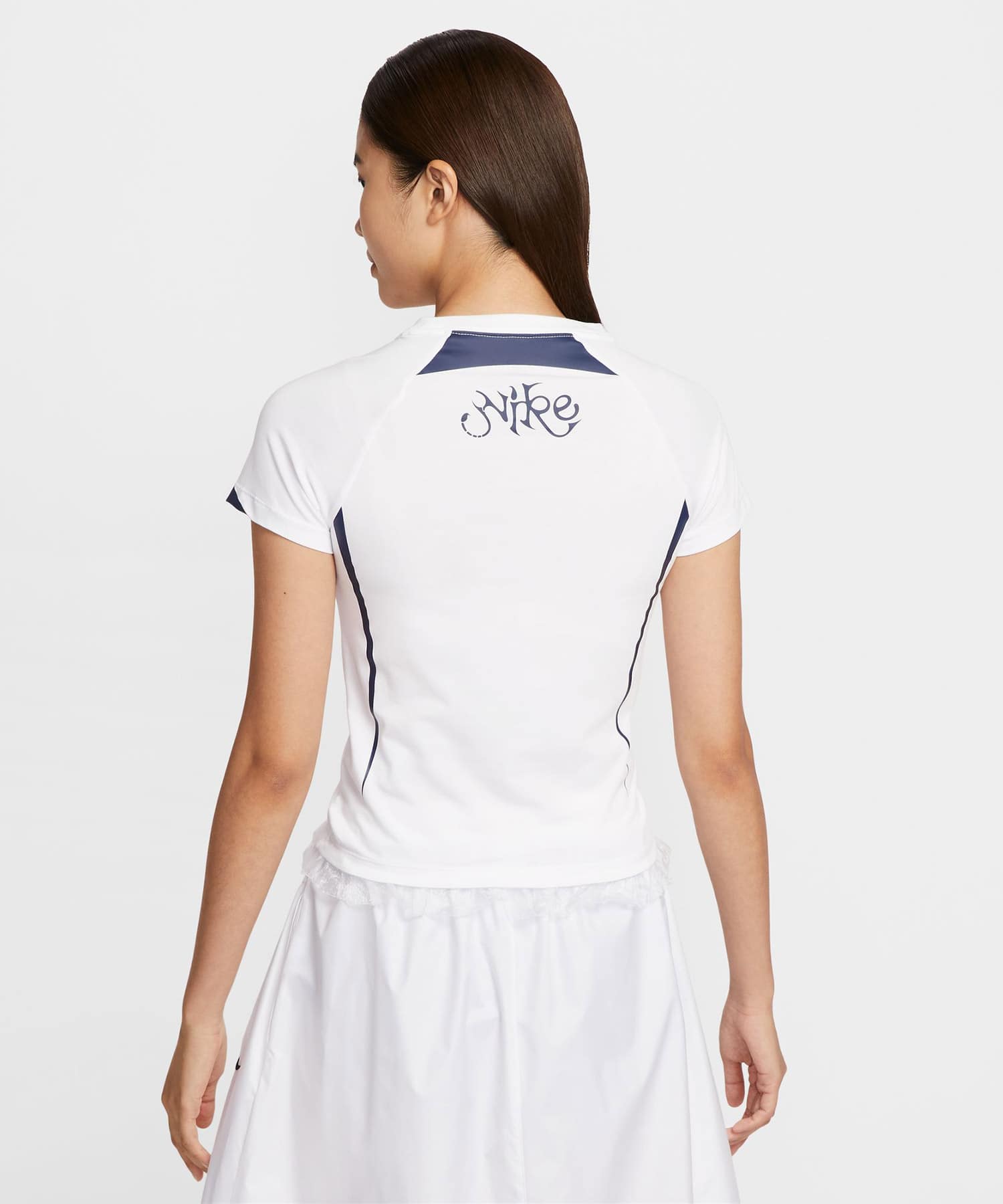 NIKE AS W NSW NK CHLL KNT TEE GCEL WHITEの画像