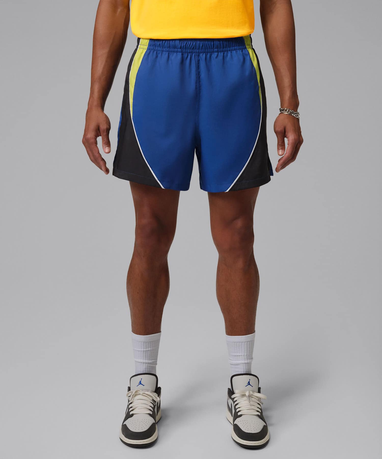 JORDAN BRAND M J BRK 5 WOVEN SHORT P6 OLD ROYAL/BLACK/YELLOW PULSEの画像