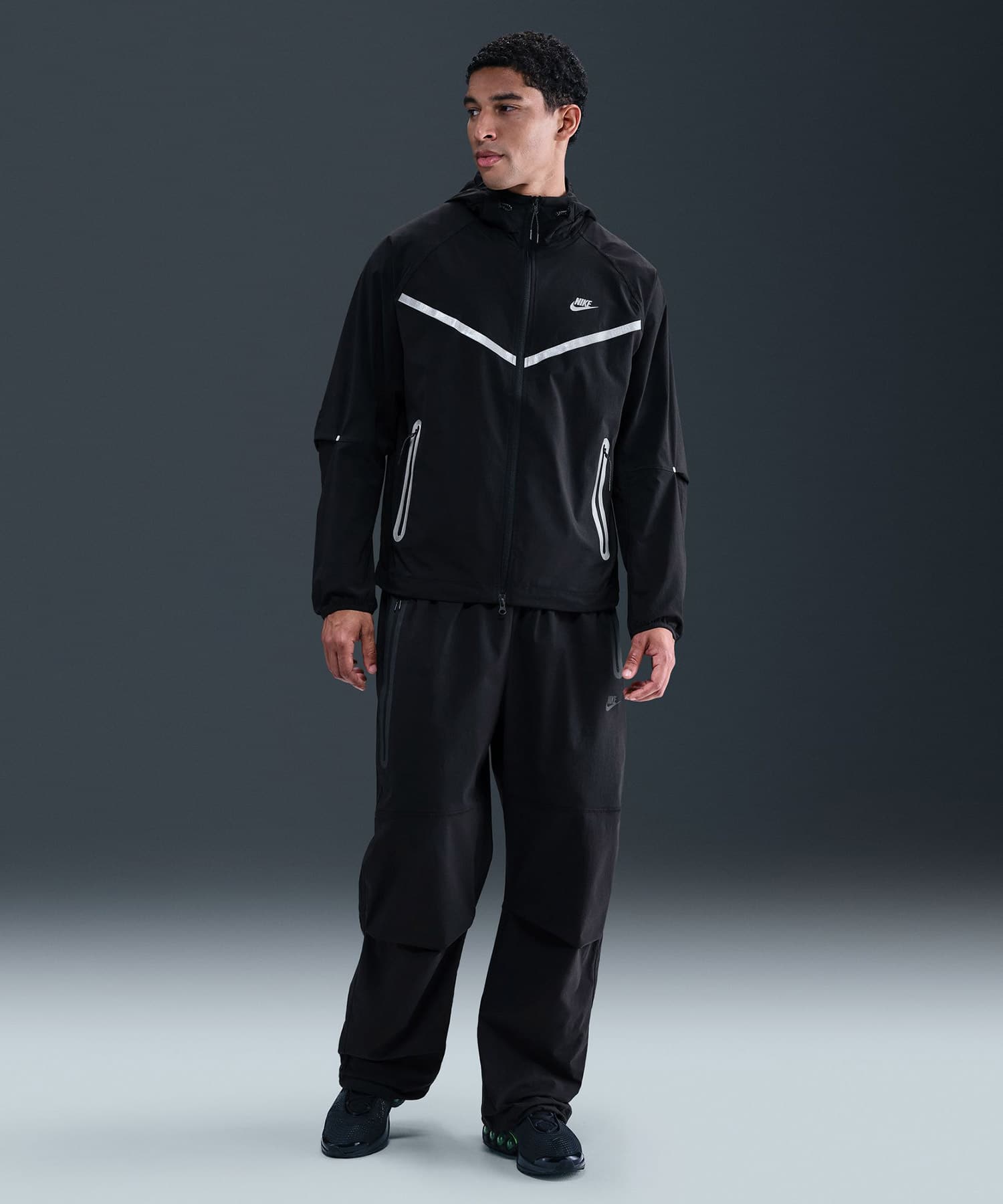 NIKE M NRG TCH WVN WR FZ JKT RF BLACKの画像