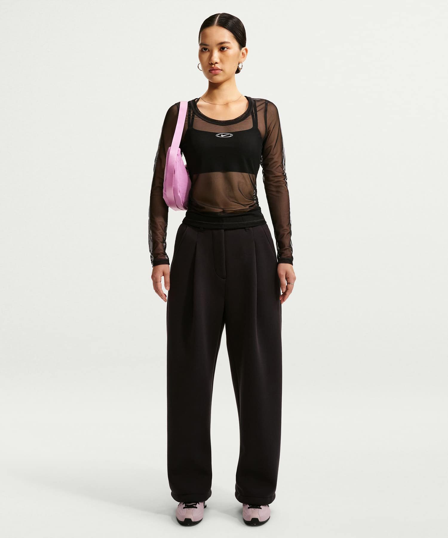 NIKE AS W NK STREET SHEER LS BLACKの画像
