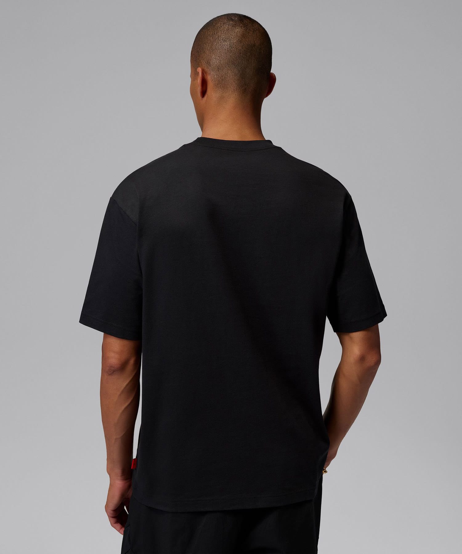 JORDAN BRAND M J BRK GFX SS CREW BLACKの画像