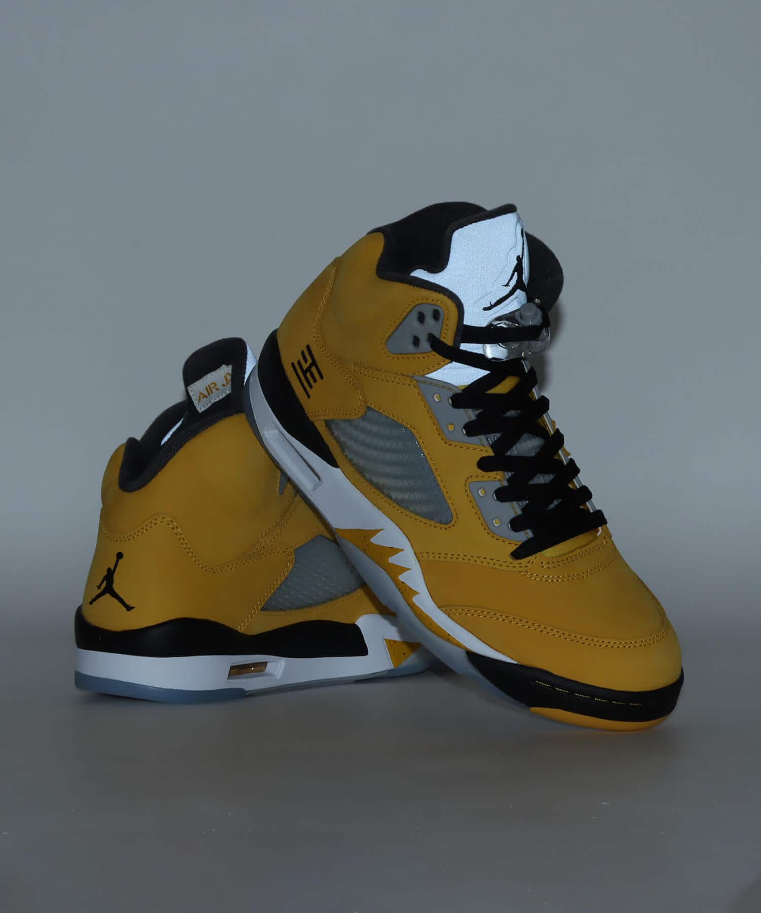 JORDAN BRAND AIR JORDAN 5 RETRO YELLOW/MULTI-COLORの画像