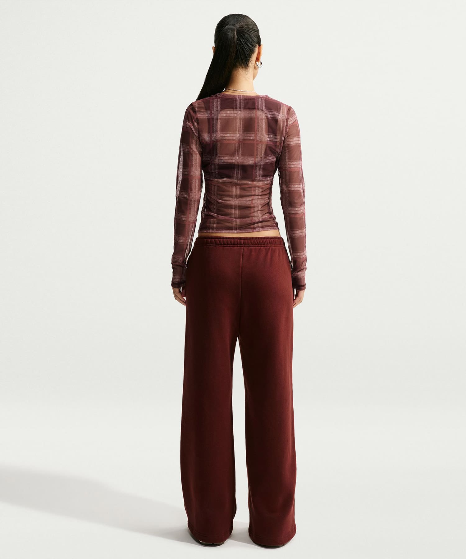 NIKE AS W NK LS BODY BLD MESH PRNT BROWNの画像