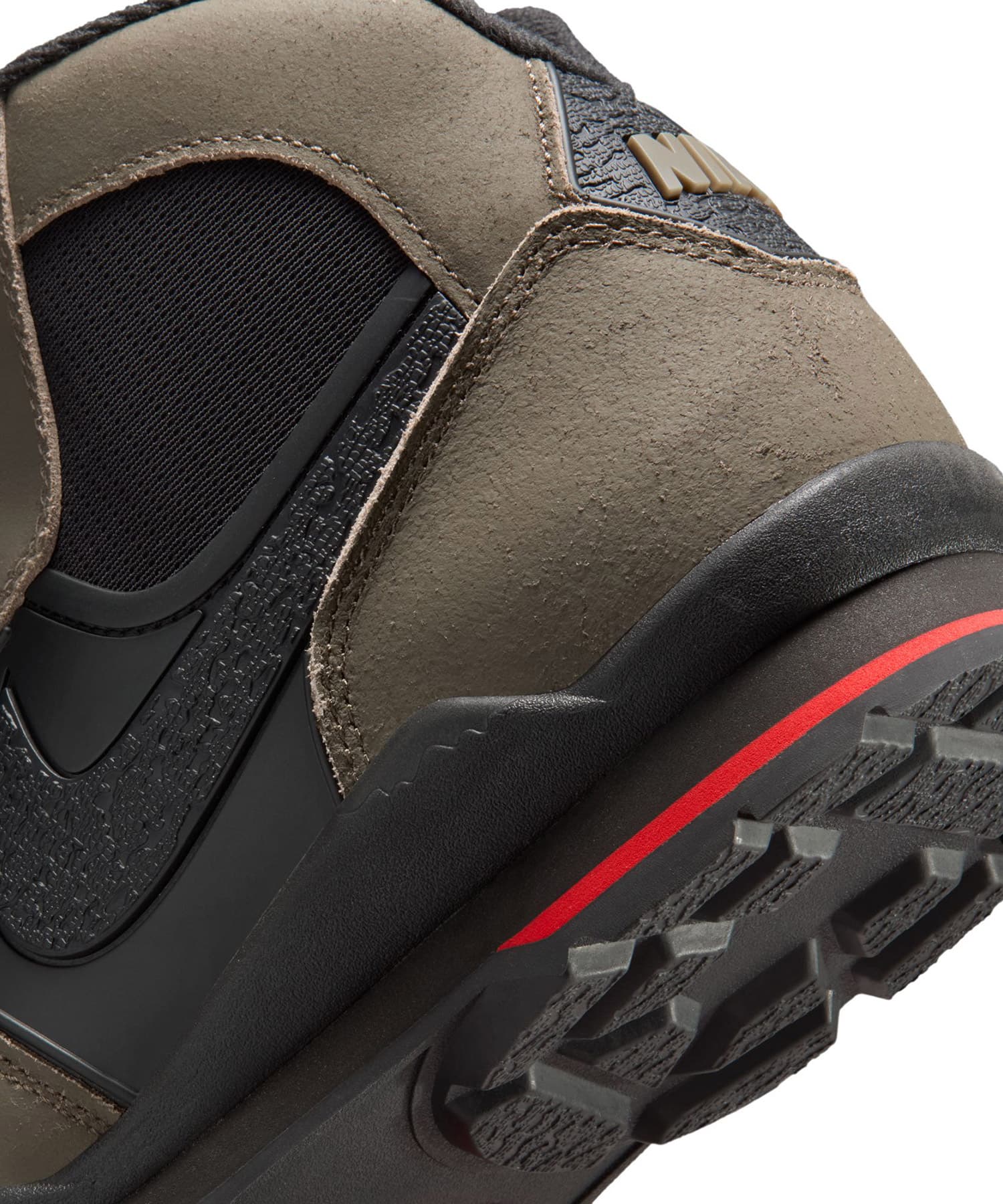 NIKE BLTRO QS OLIVE KHAKI/BLACK-UNIVERSITY REDの画像