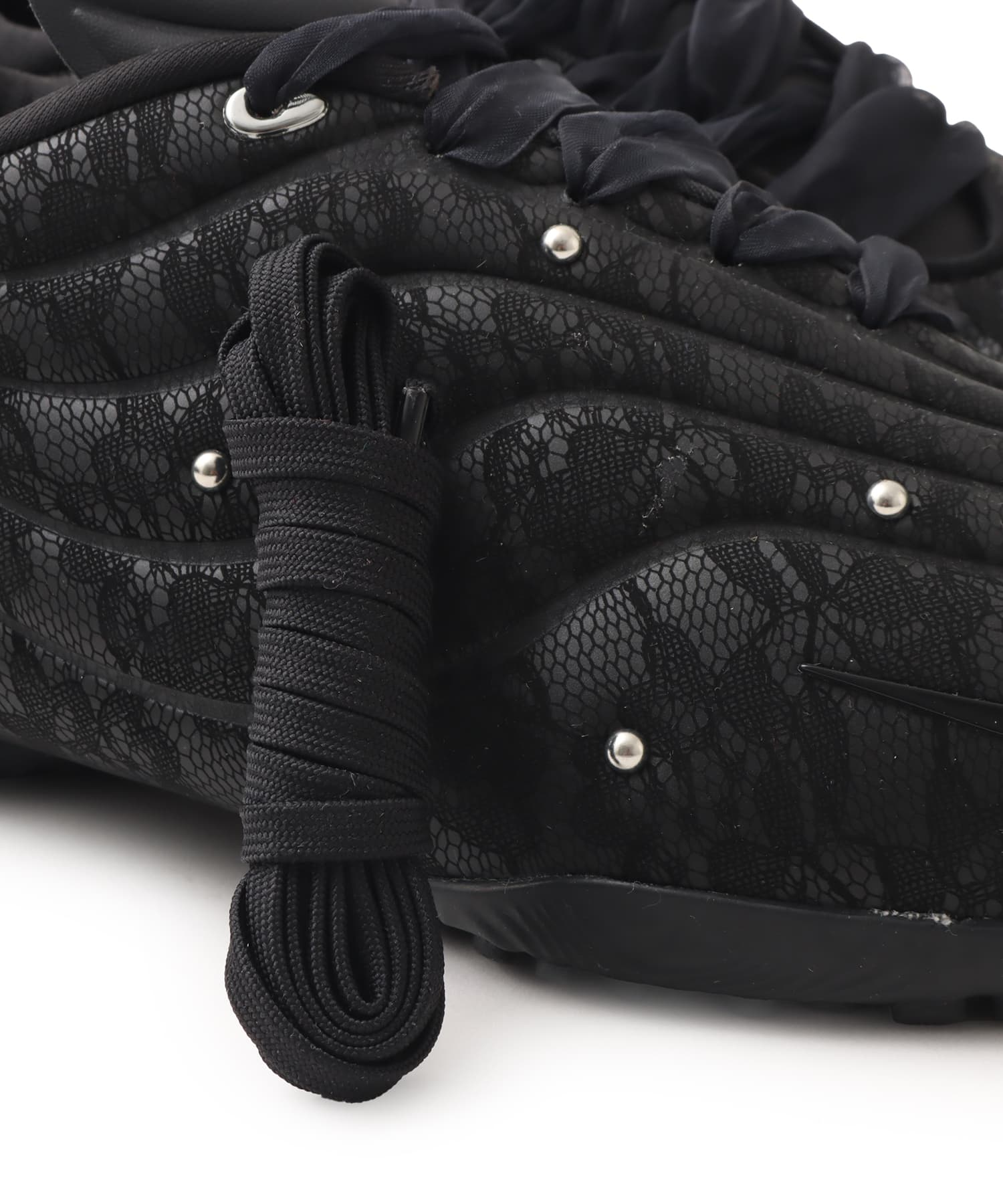 NIKE W ASTRA ULTRA PRM BLACK/METALLIC SILVER-BLACK-BLACKの画像