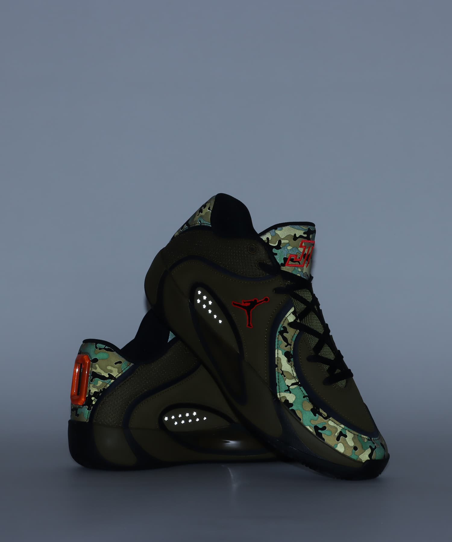 JORDAN BRAND TATUM 4 ASW PF BLACK/INFRARED 23-MOSS GREENの画像