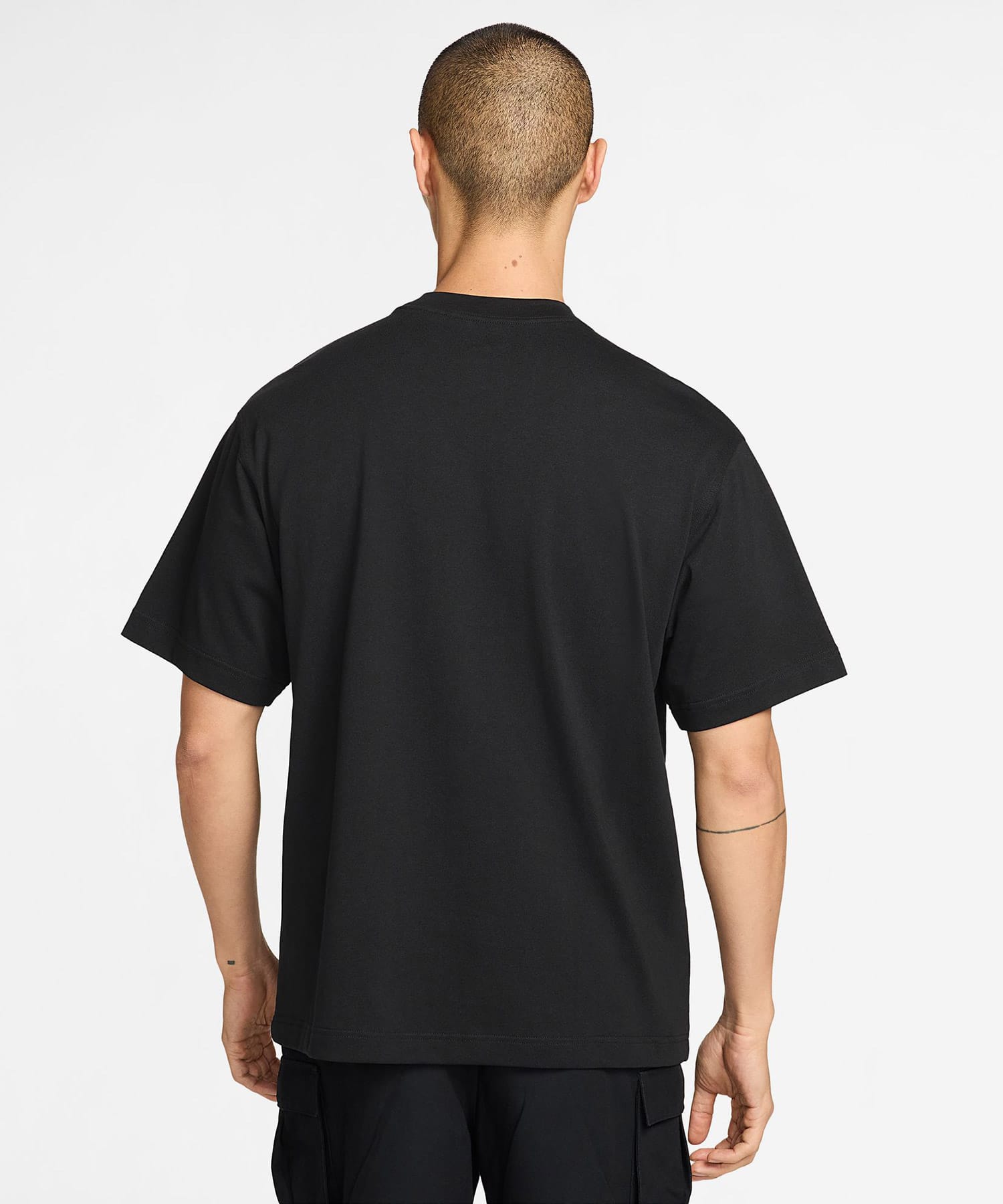NIKE AS U NSW TEE LSE GOOD VS EVIL BLACKの画像