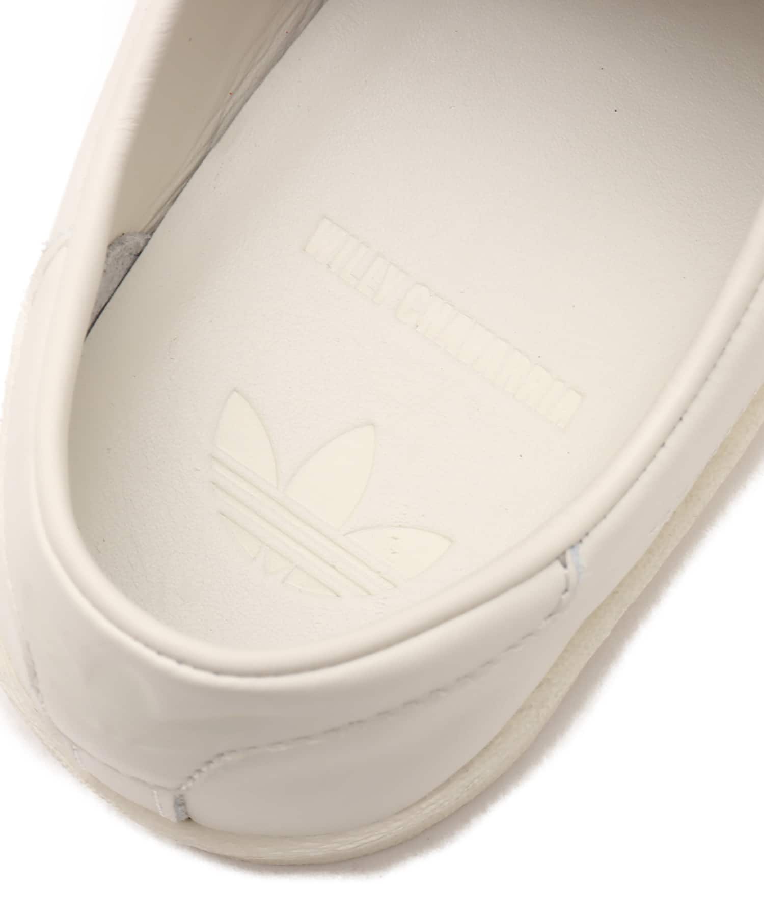 adidas CHAVARRIA JABBAR LOW OWHITE/OWHITE/GOLDMTの画像